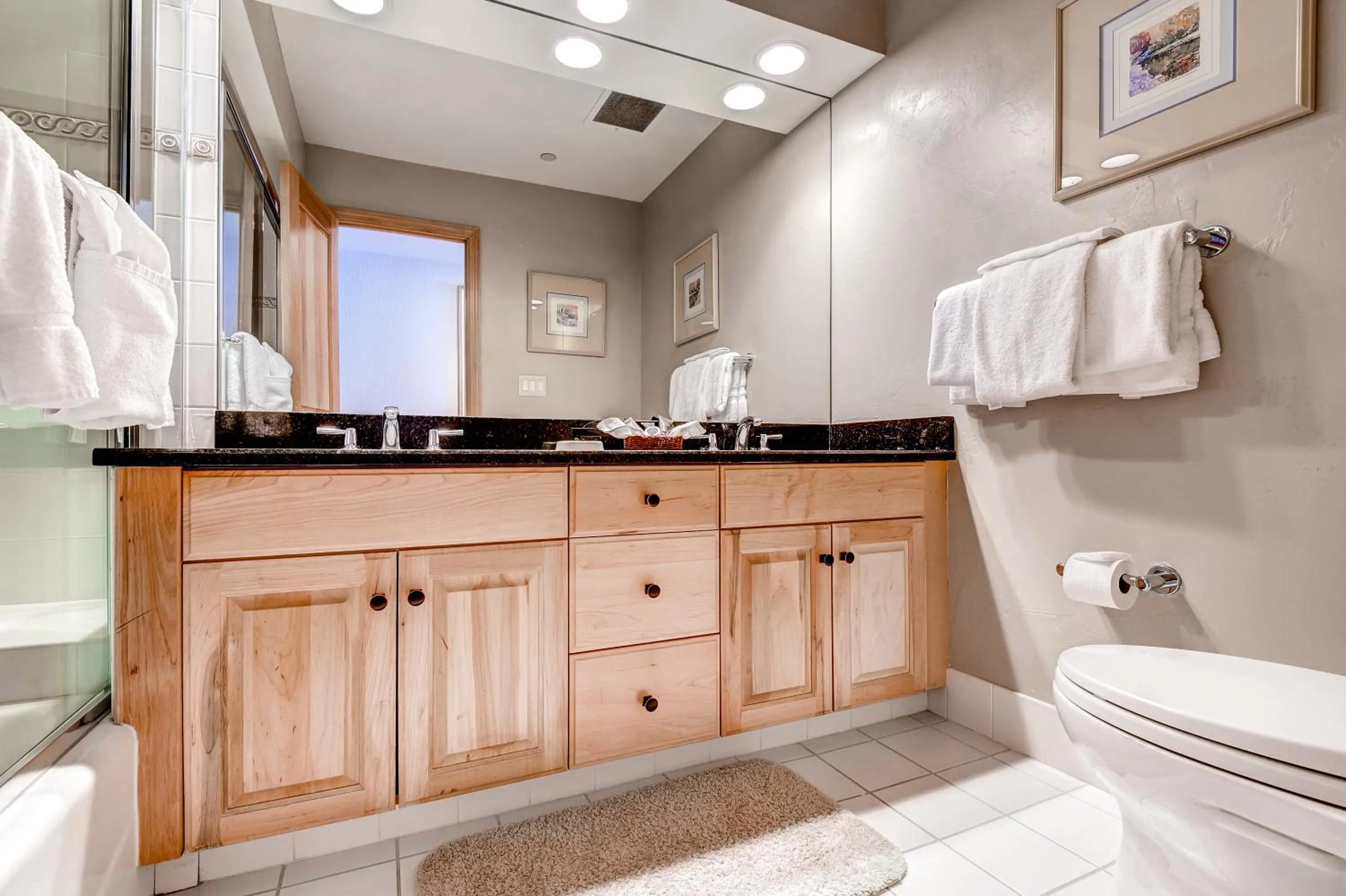 Bathroom in St James Beaver Creek, A Vail Resorts Property