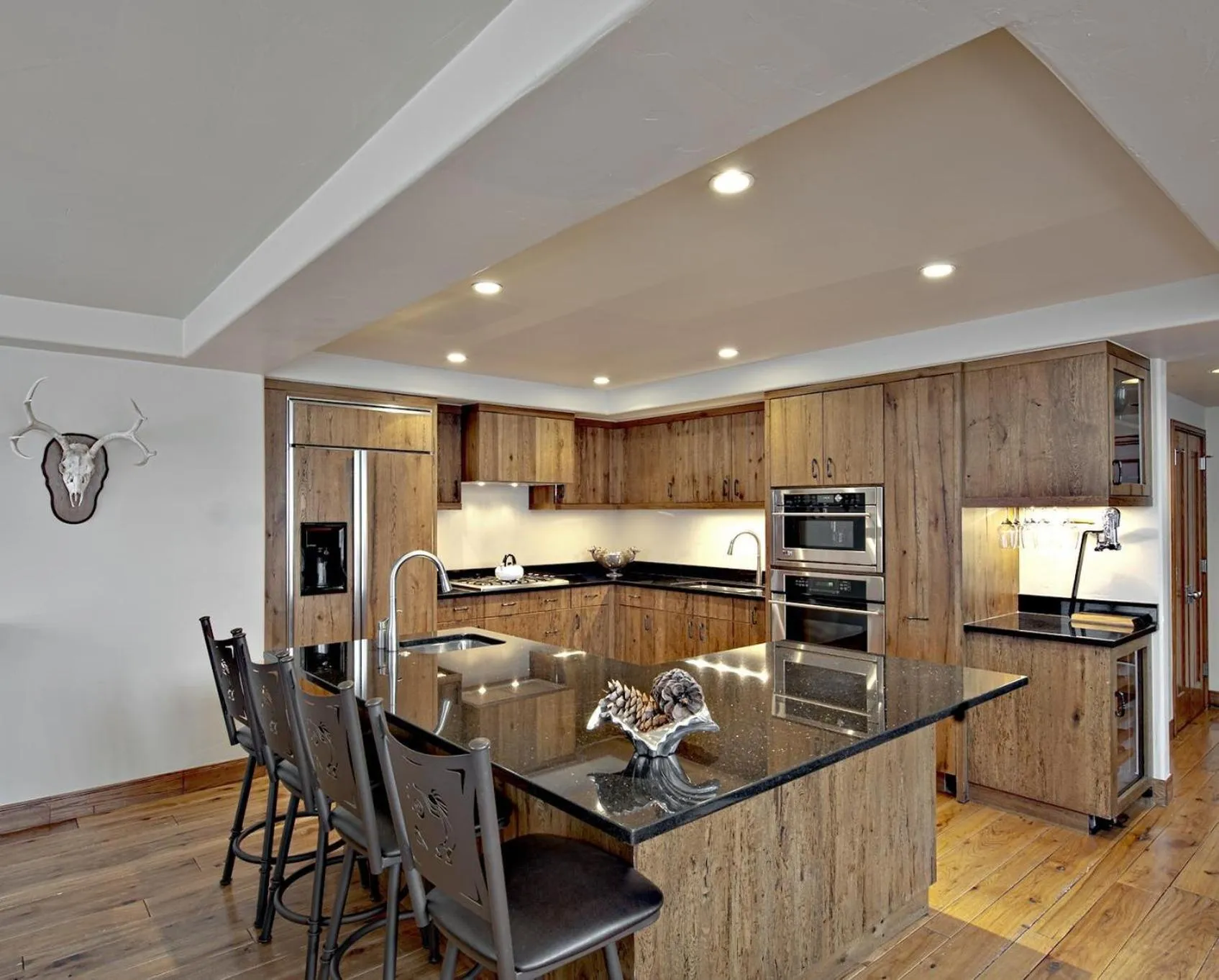 Photo of the whole room in The Pines Lodge, a RockResort, by Vail Resorts