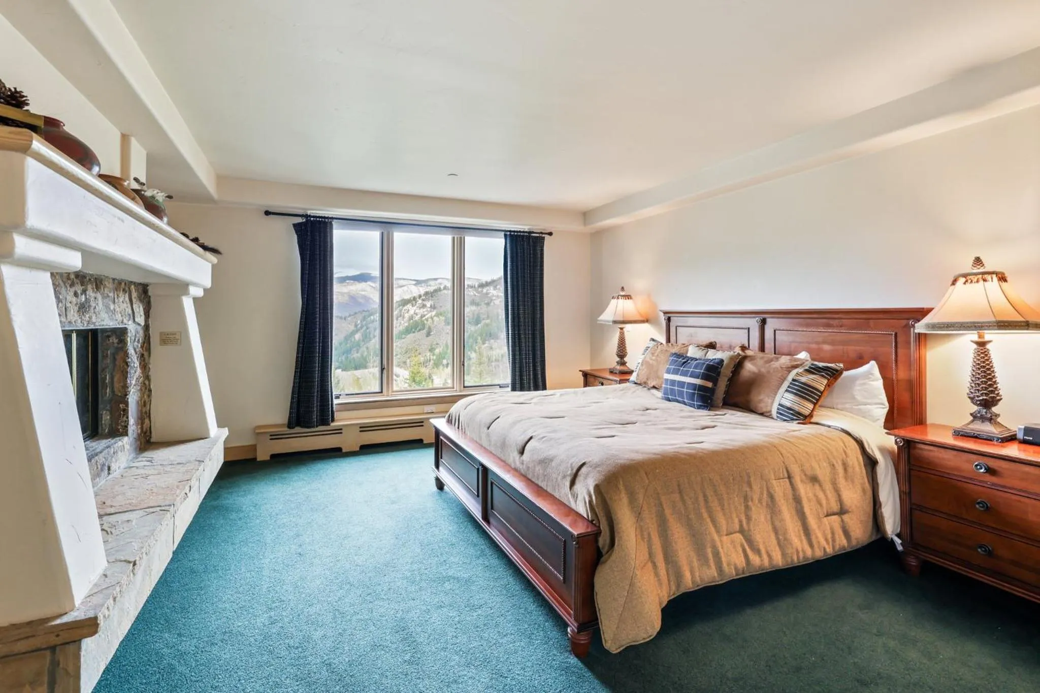 Bedroom, Bed in The Pines Lodge, a RockResort, by Vail Resorts