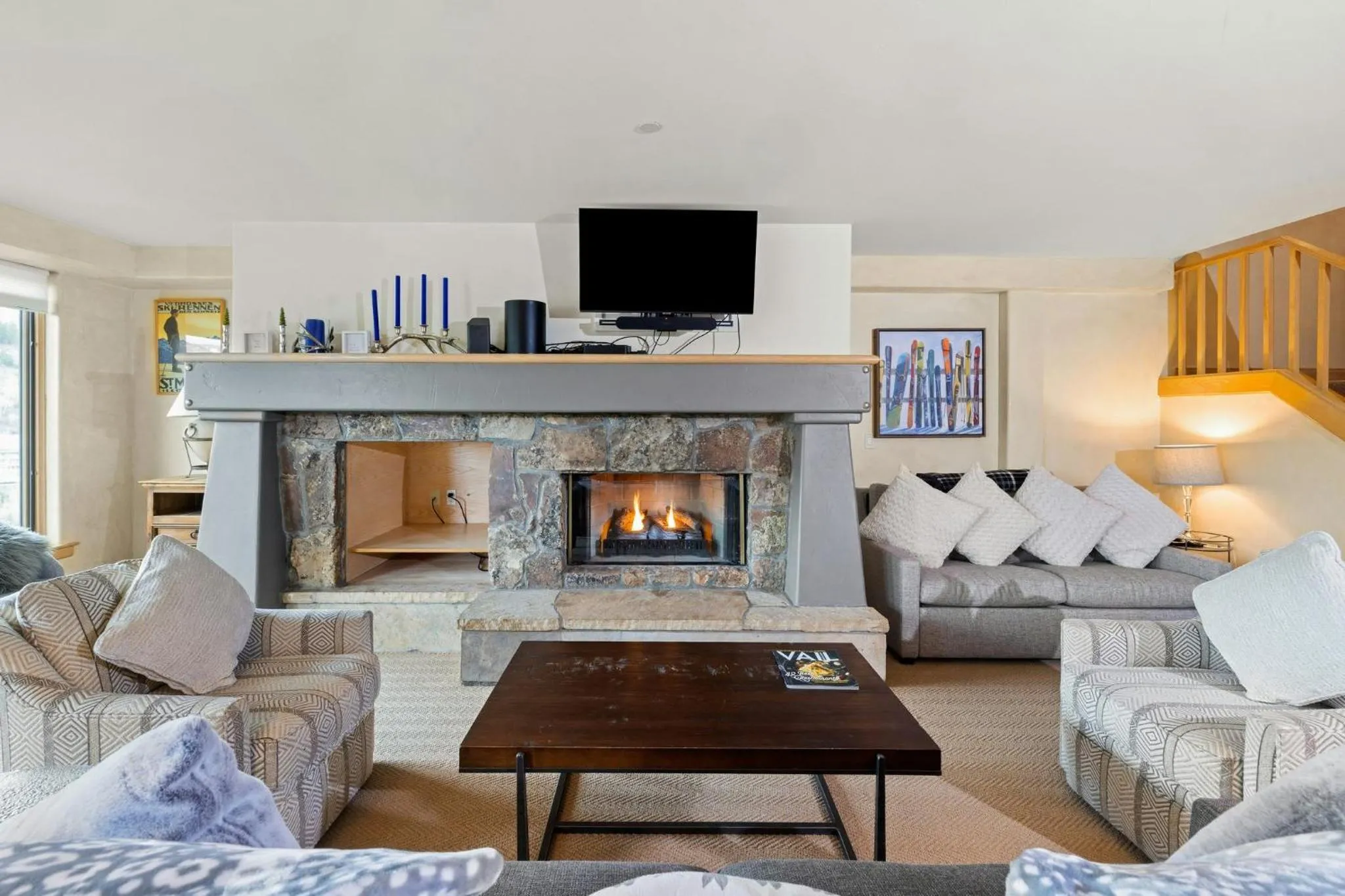 Living room in The Pines Lodge, a RockResort, by Vail Resorts