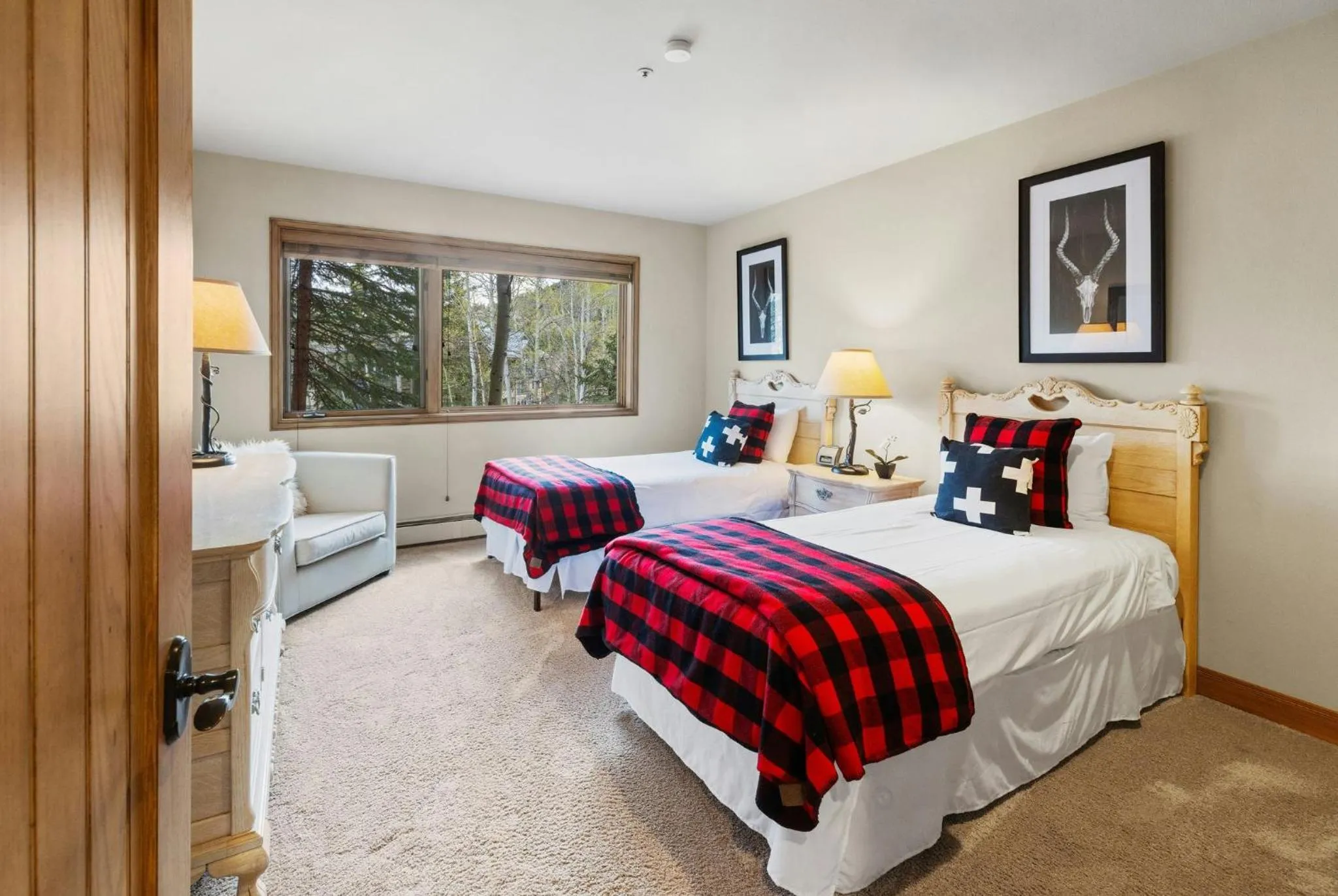 Bedroom, Bed in The Pines Lodge, a RockResort, by Vail Resorts