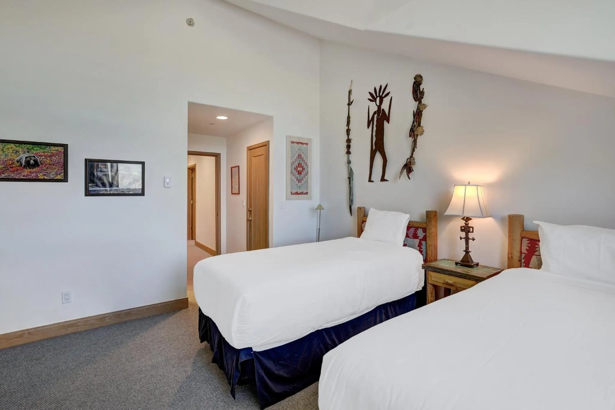 Bedroom, Bed in The Pines Lodge, a RockResort, by Vail Resorts