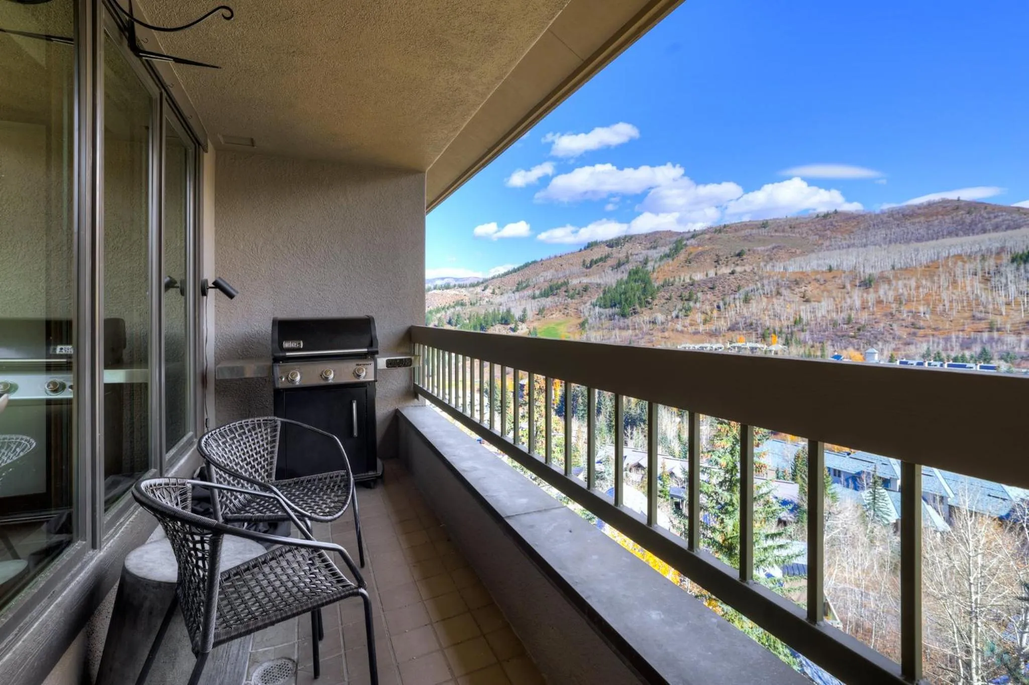 Photo of the whole room in The Pines Lodge, a RockResort, by Vail Resorts