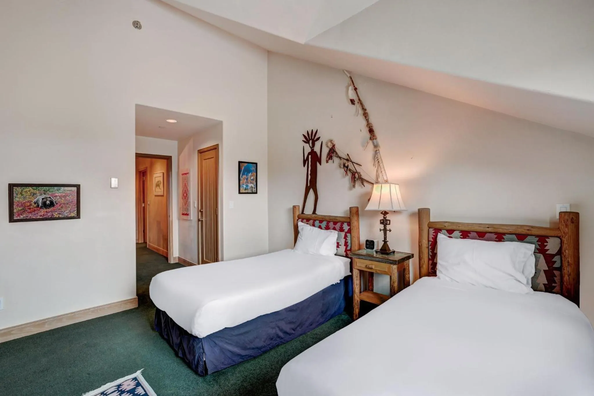 Bedroom, Bed in The Pines Lodge, a RockResort, by Vail Resorts