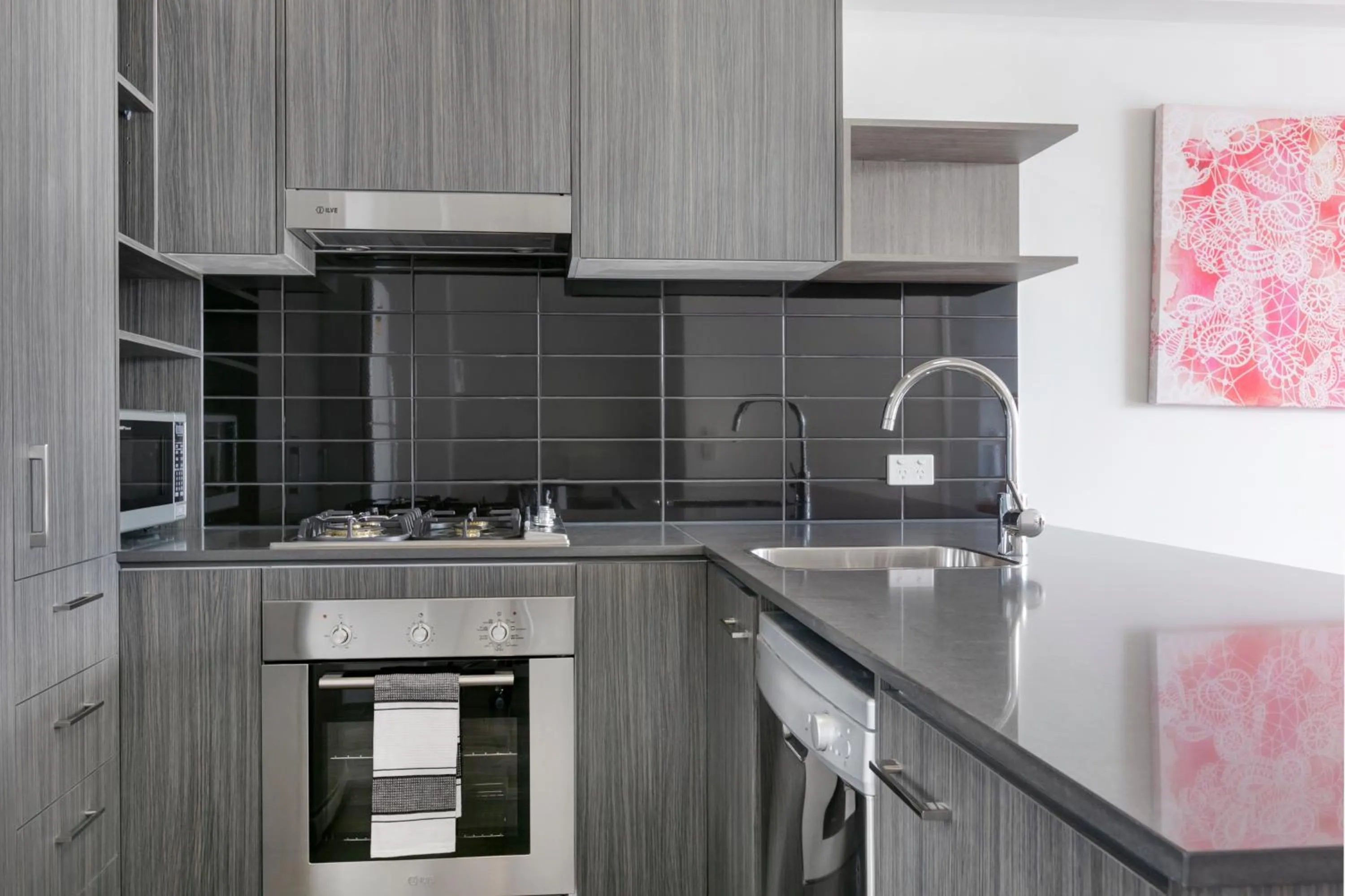 Kitchen or kitchenette in Direct Collective - Pavilion and Governor on Brookes