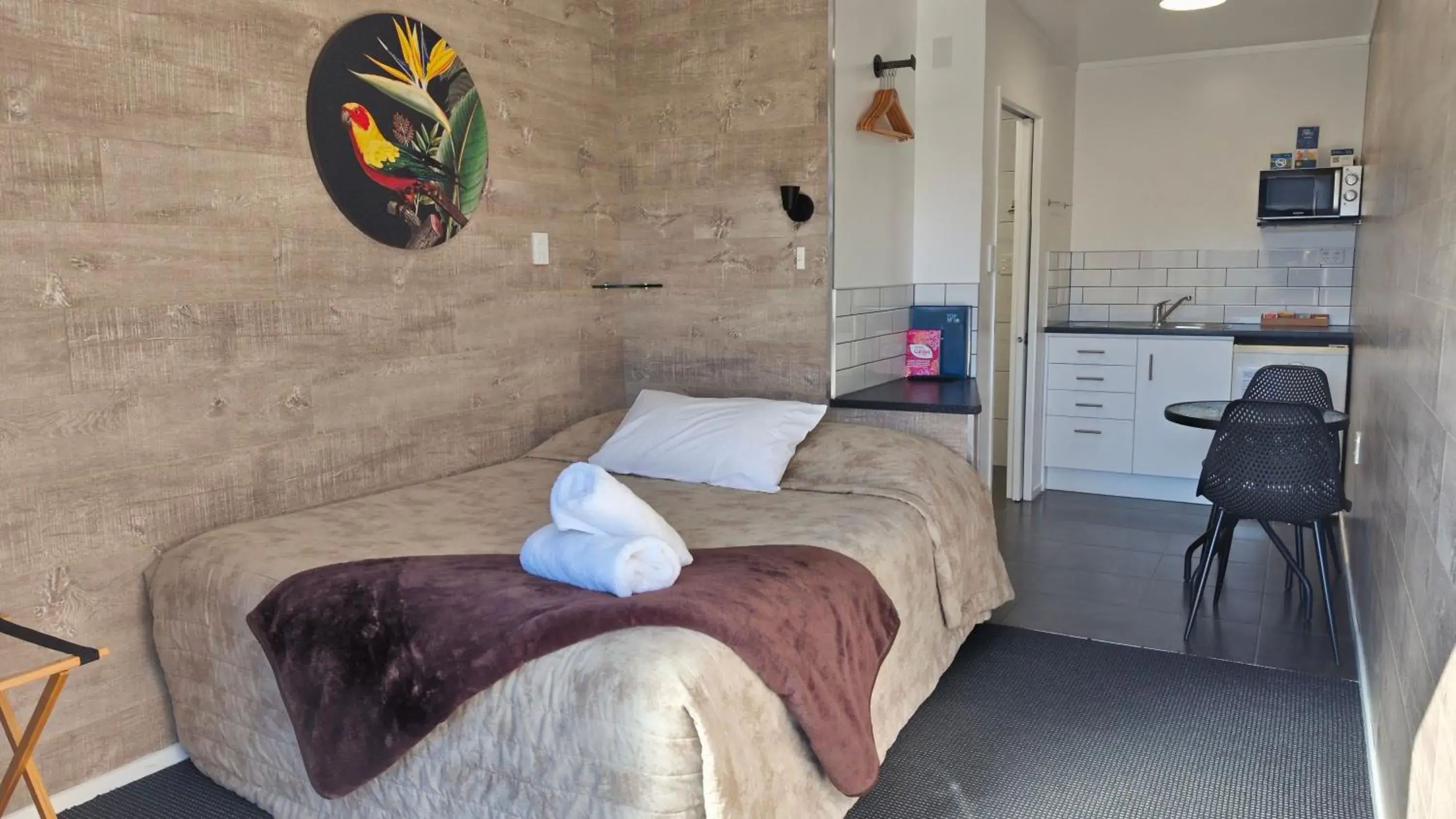 Queen Studio in New Plymouth TOP 10 Holiday Park Queen Studio in New Plymouth TOP 10 Holiday Park