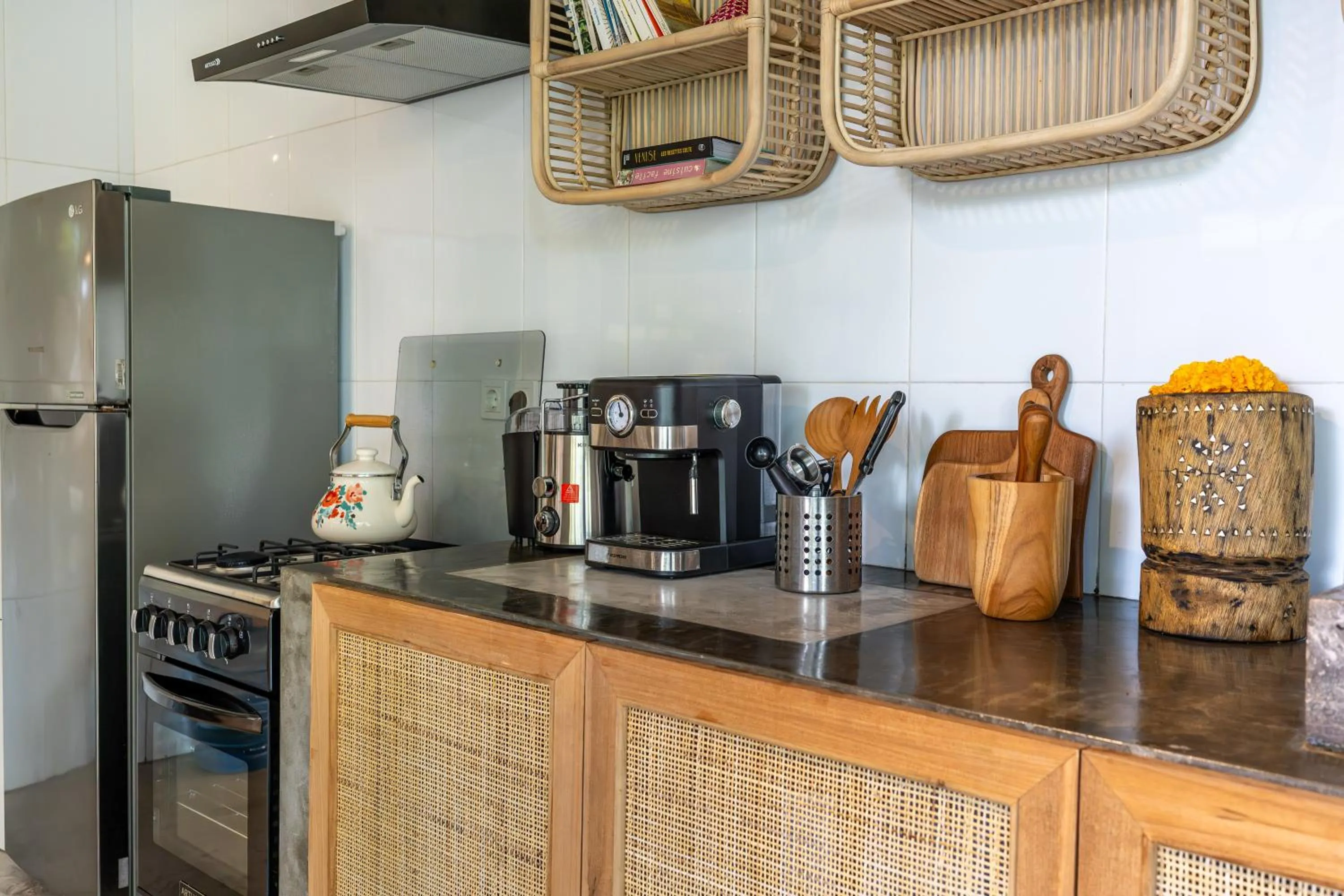 Kitchen or kitchenette in Villa Katak by Villa Finder