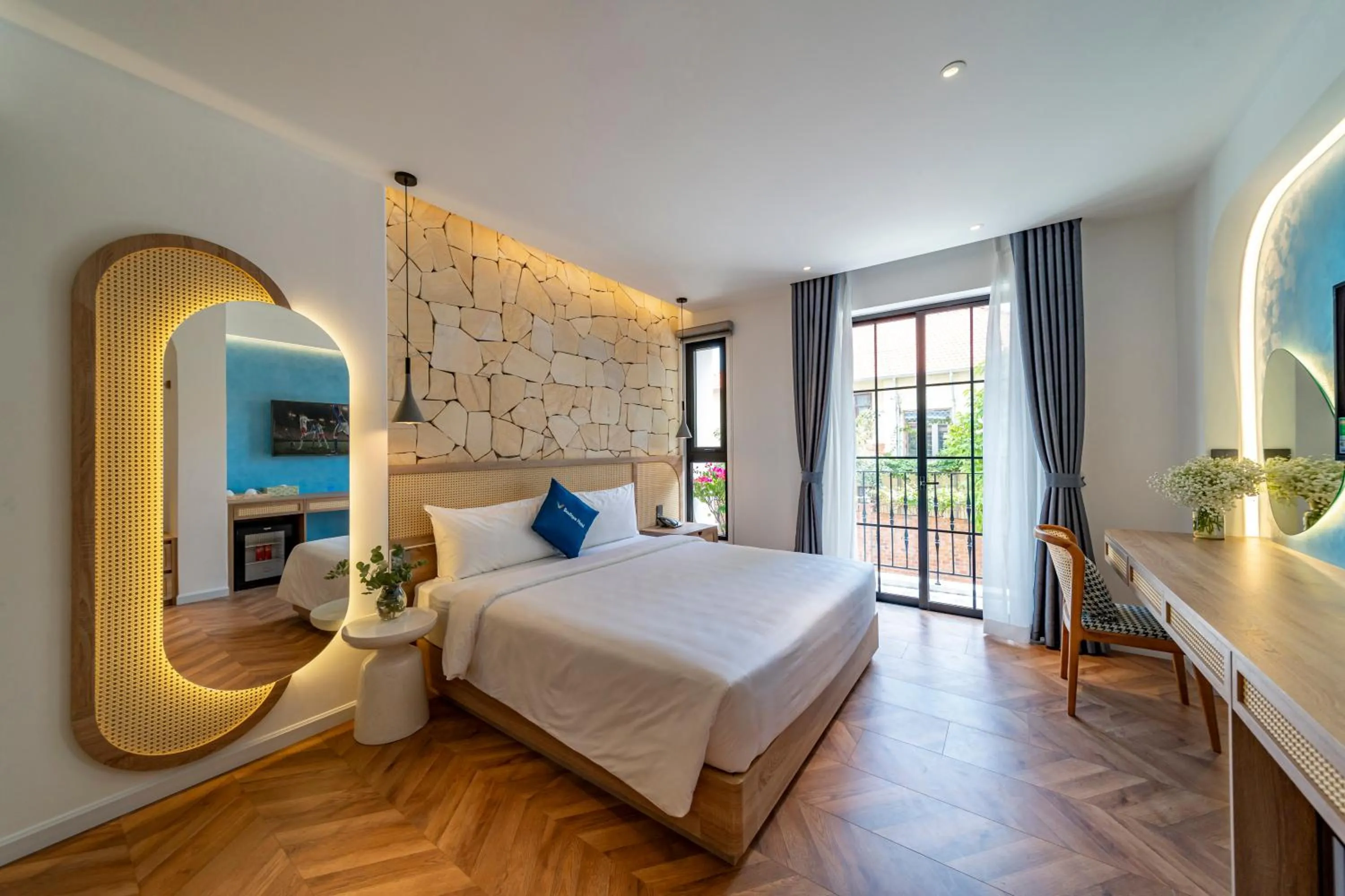 Bedroom, Bed in V Boutique Hotel - Complimentary refreshments