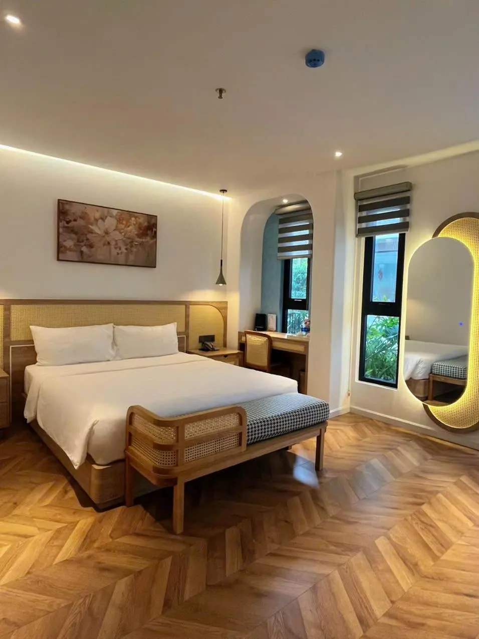 Bed in V Boutique Hotel - Complimentary refreshments