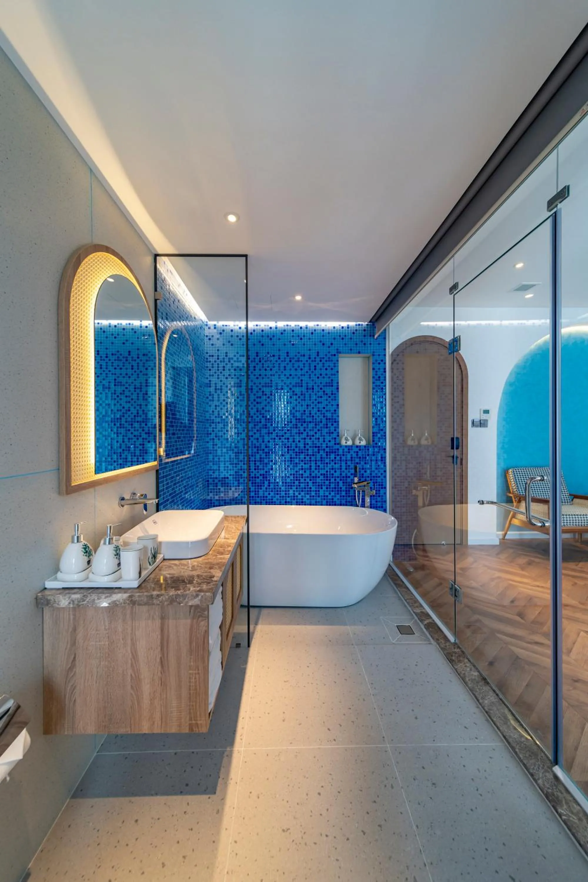 Shower in V Boutique Hotel - Complimentary refreshments