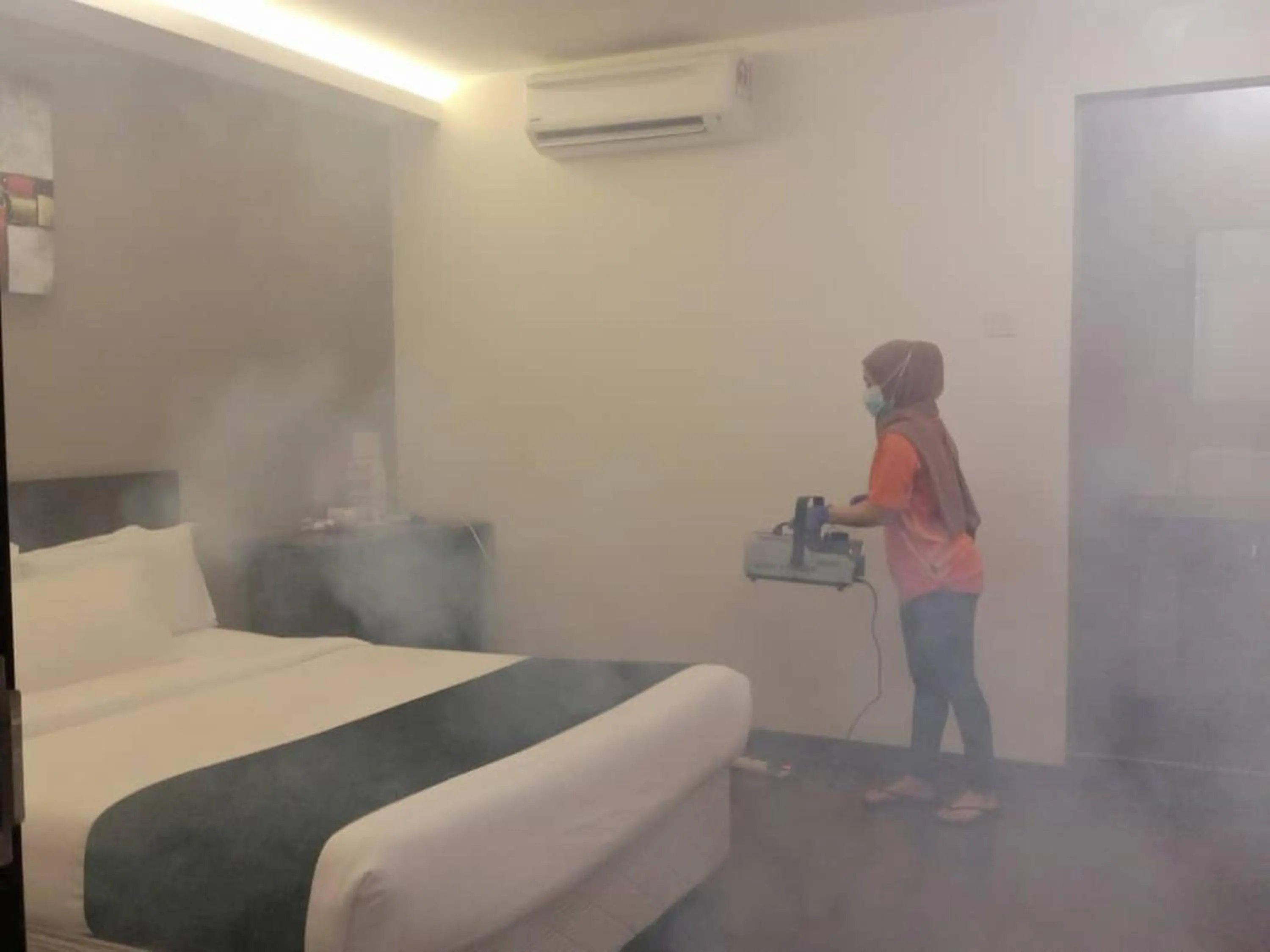 People, Bed in 1 Orange Hotel Kuchai Lama KUALA LUMPUR