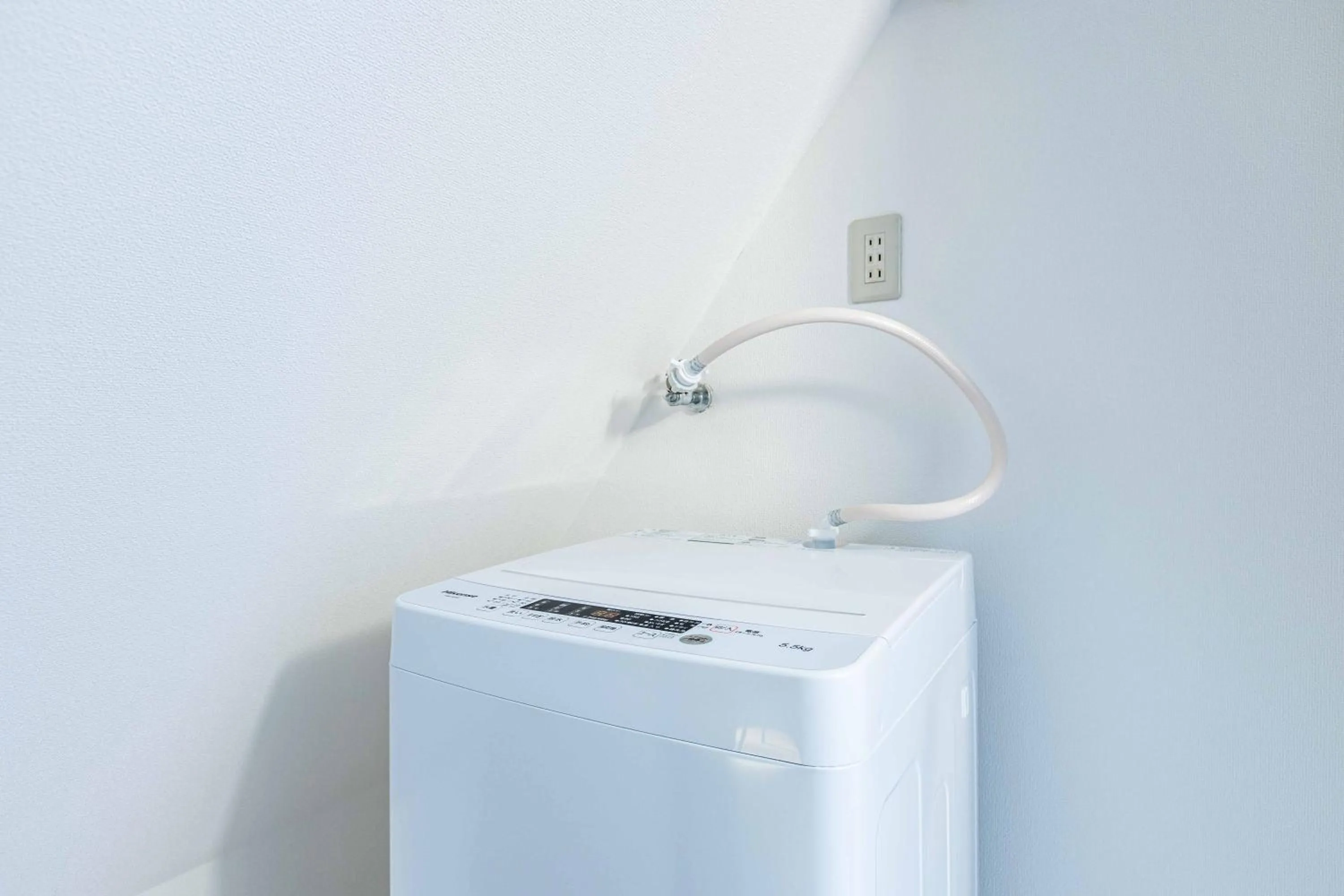 washing machine in Bianco