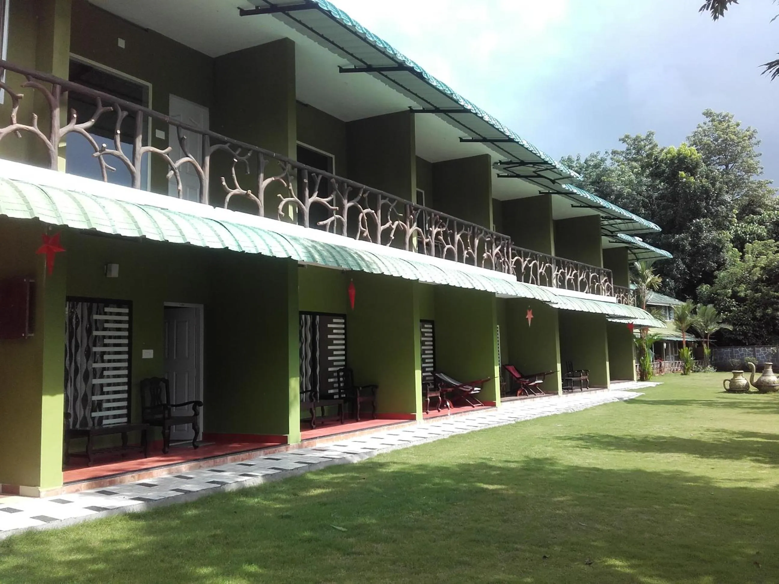 Property building in Elephant Pass Ayurveda & Yoga Retreat