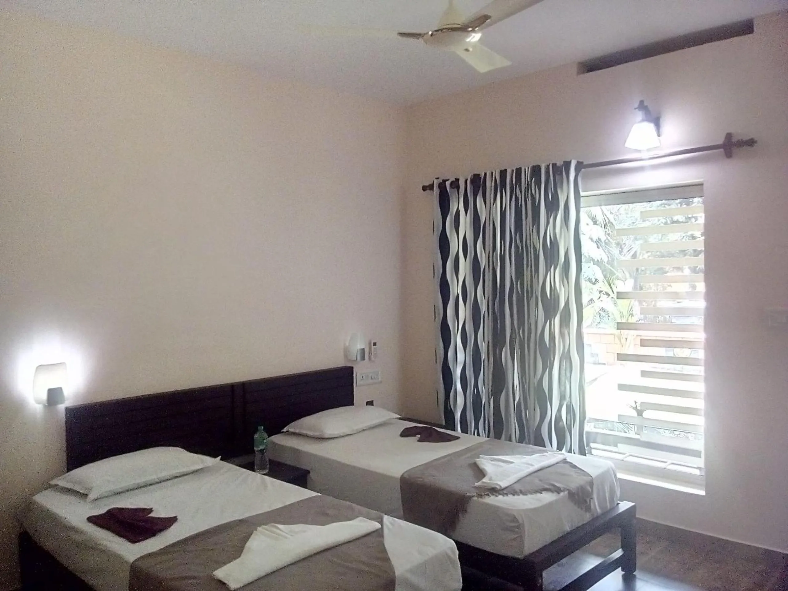 Bedroom, Bed in Elephant Pass Ayurveda & Yoga Retreat