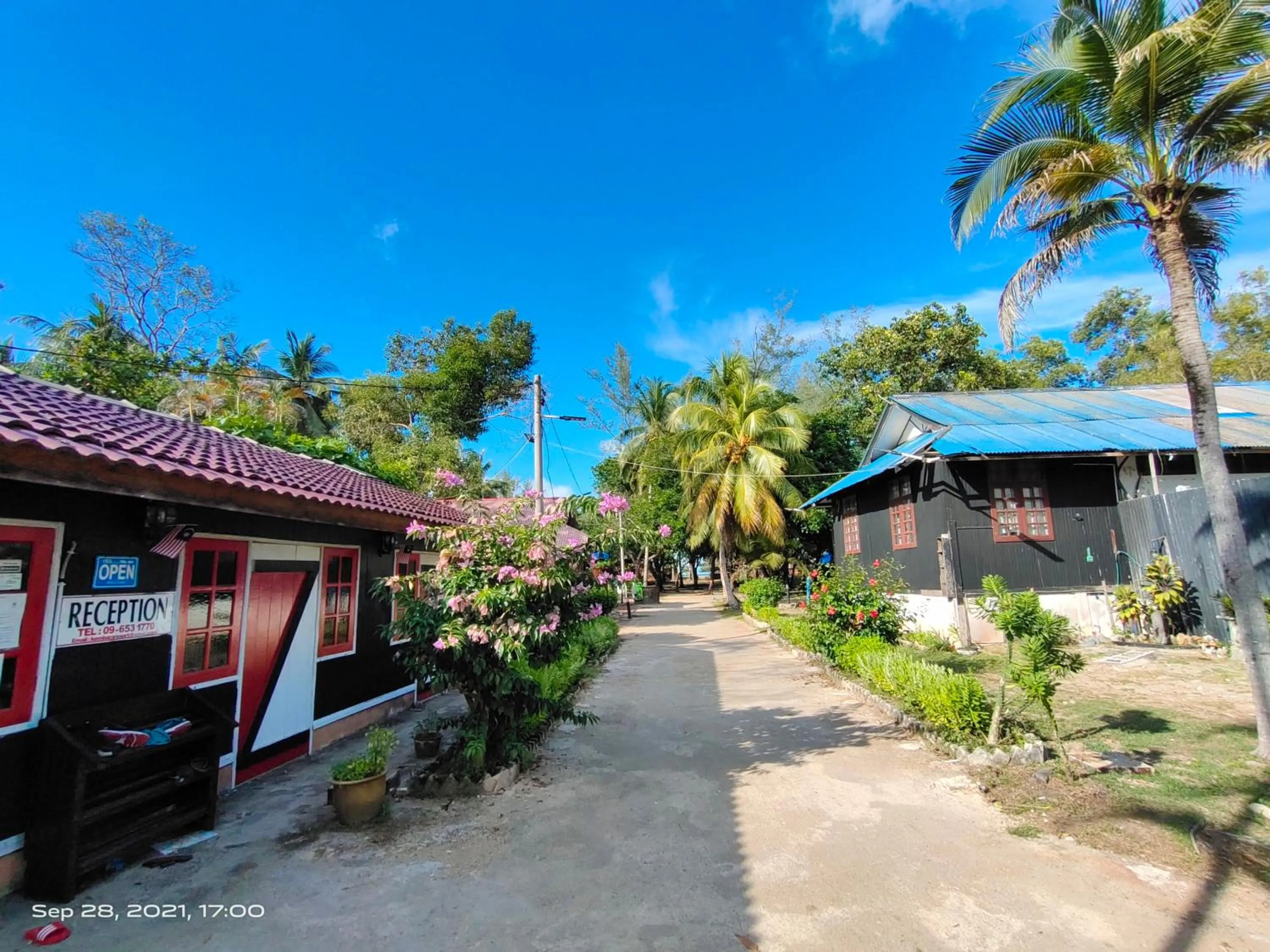 Facade/entrance, Property Building in KEMBARA RESORT