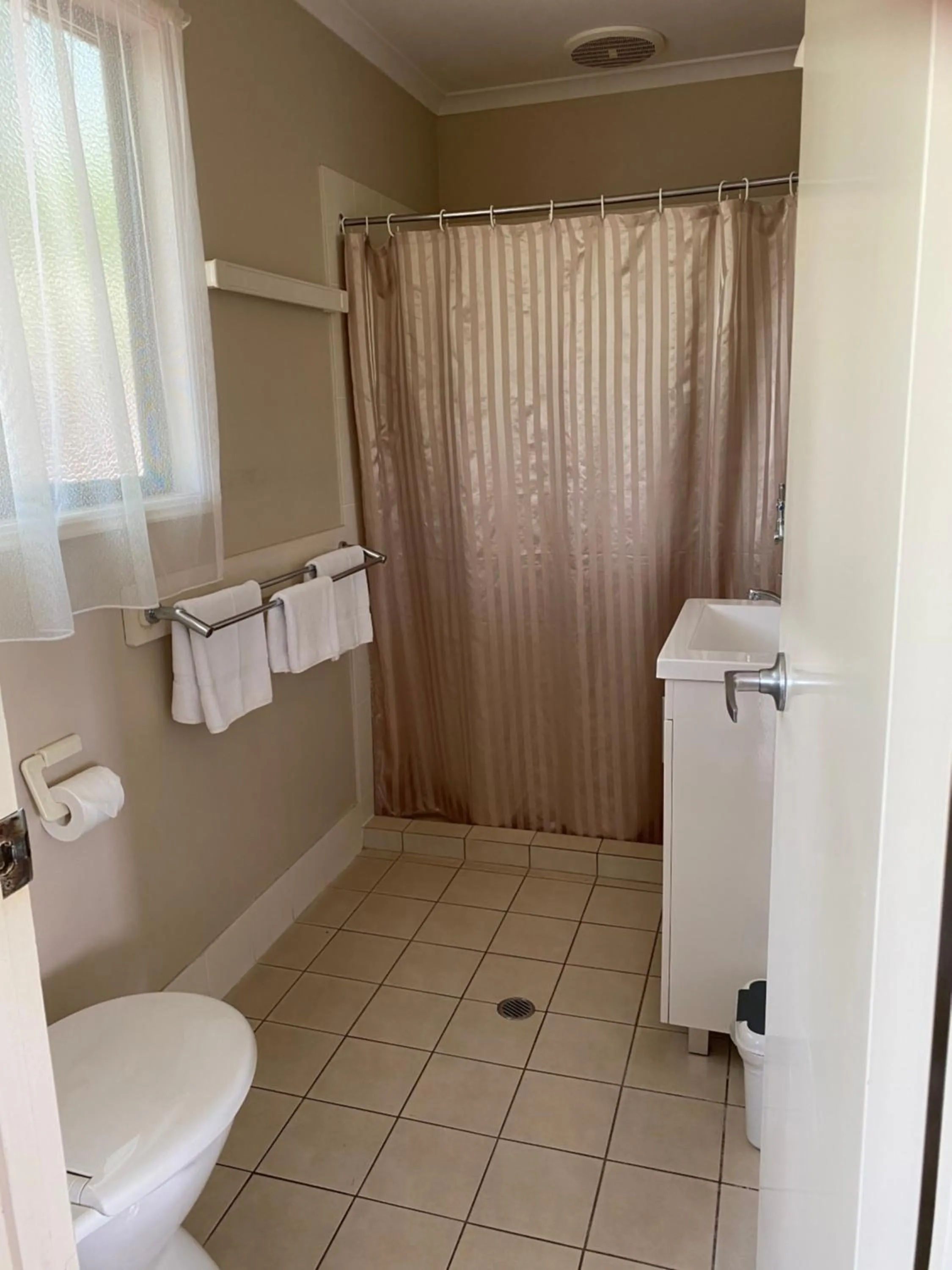 Bathroom in NRMA Atherton Tablelands Holiday Park