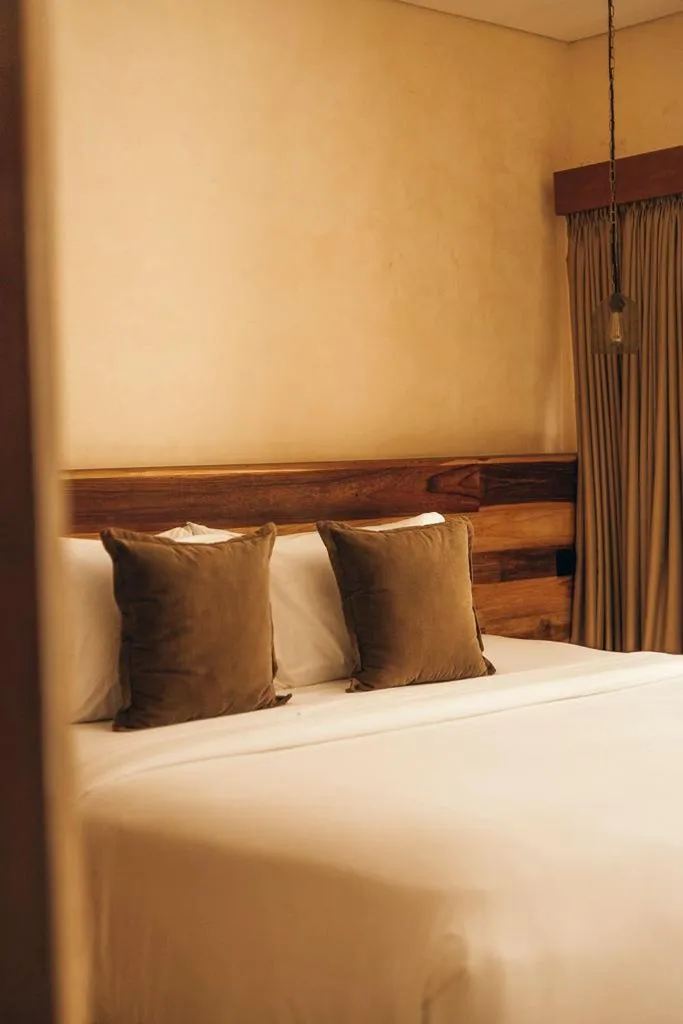 Bed in Lulu's Villas