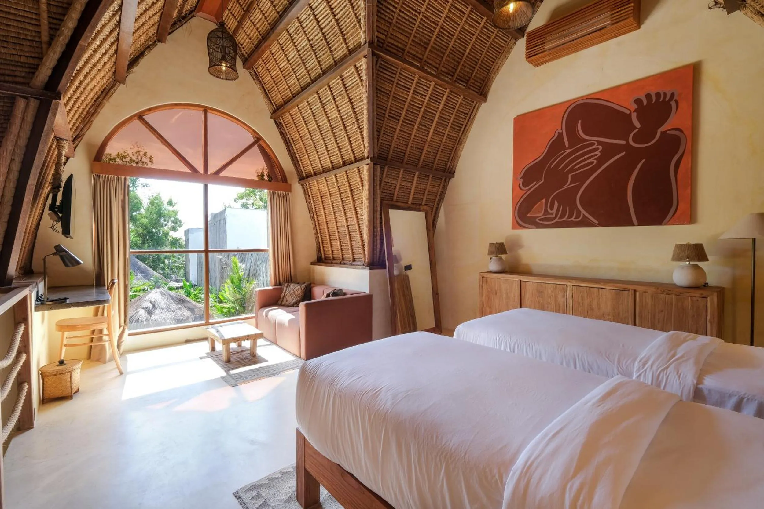 Bed in Lulu's Villas