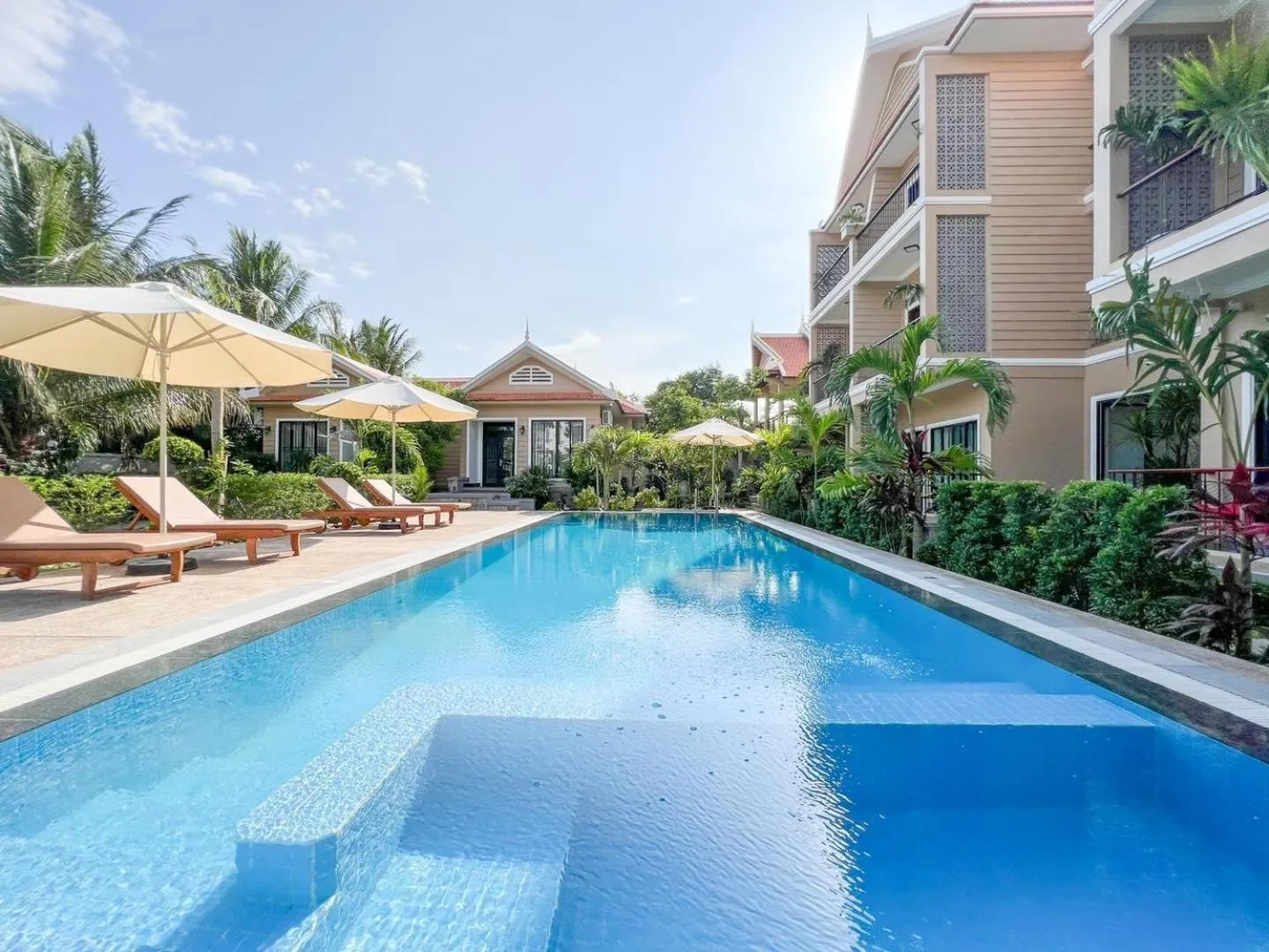 Swimming pool in Angkearboss Villa