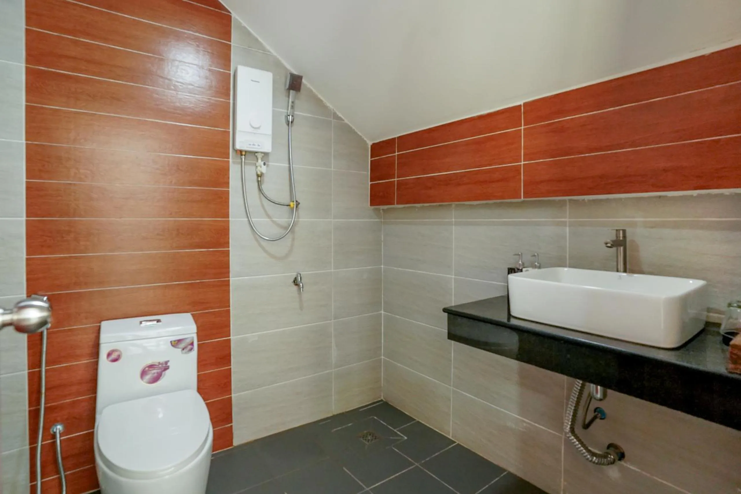 Toilet in Angkearboss Villa