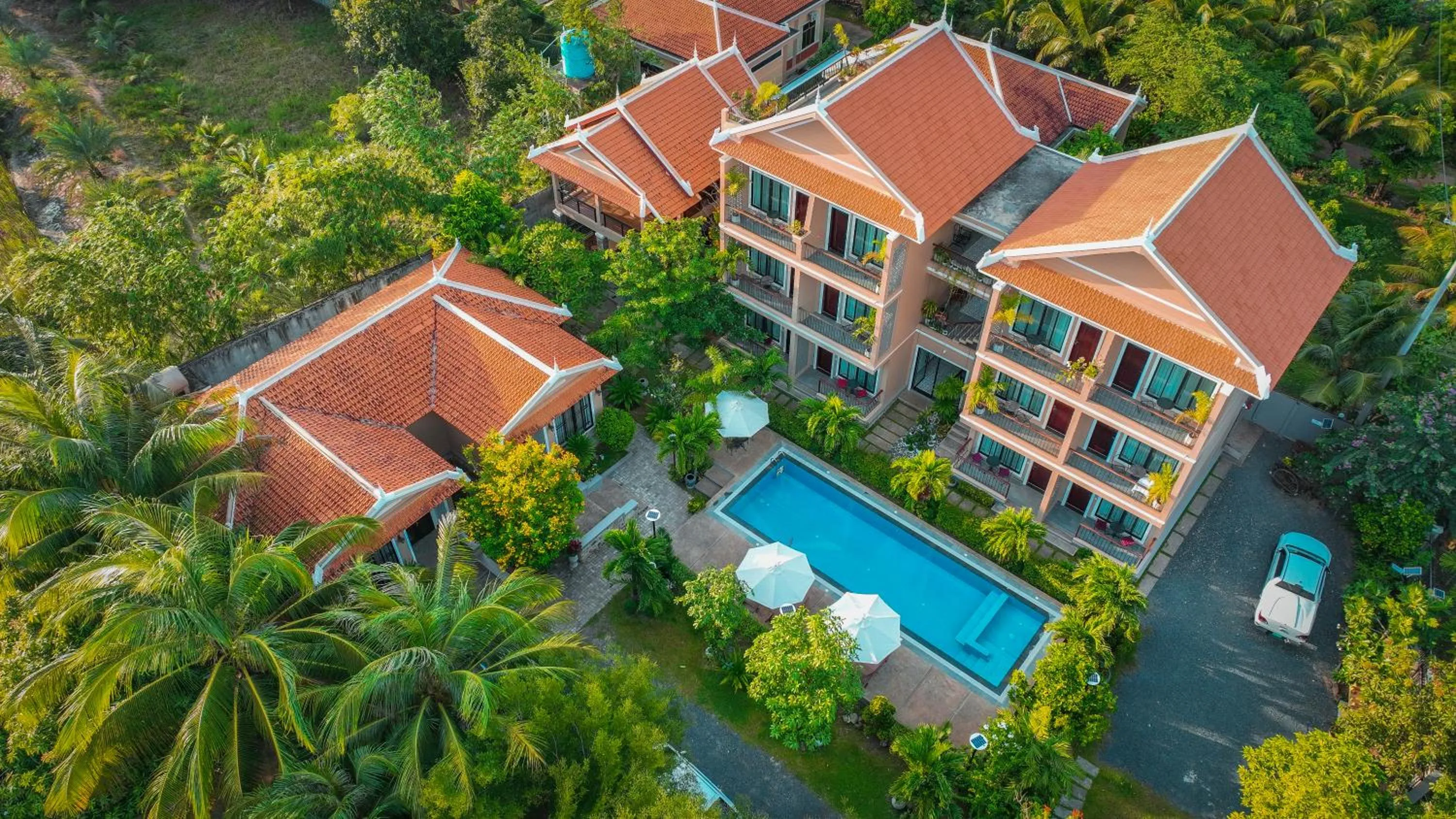 Property building in Angkearboss Villa