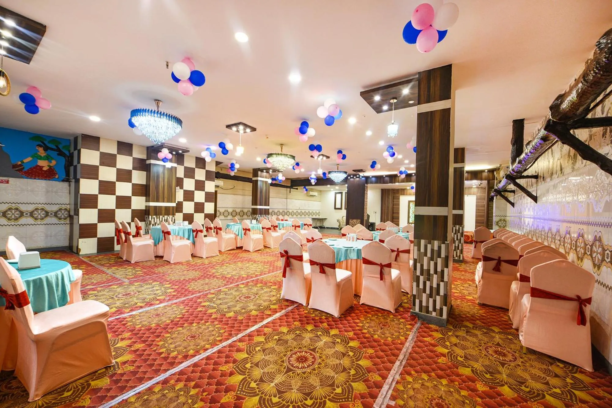Banquet/Function facilities in FabHotel Gracious Inn