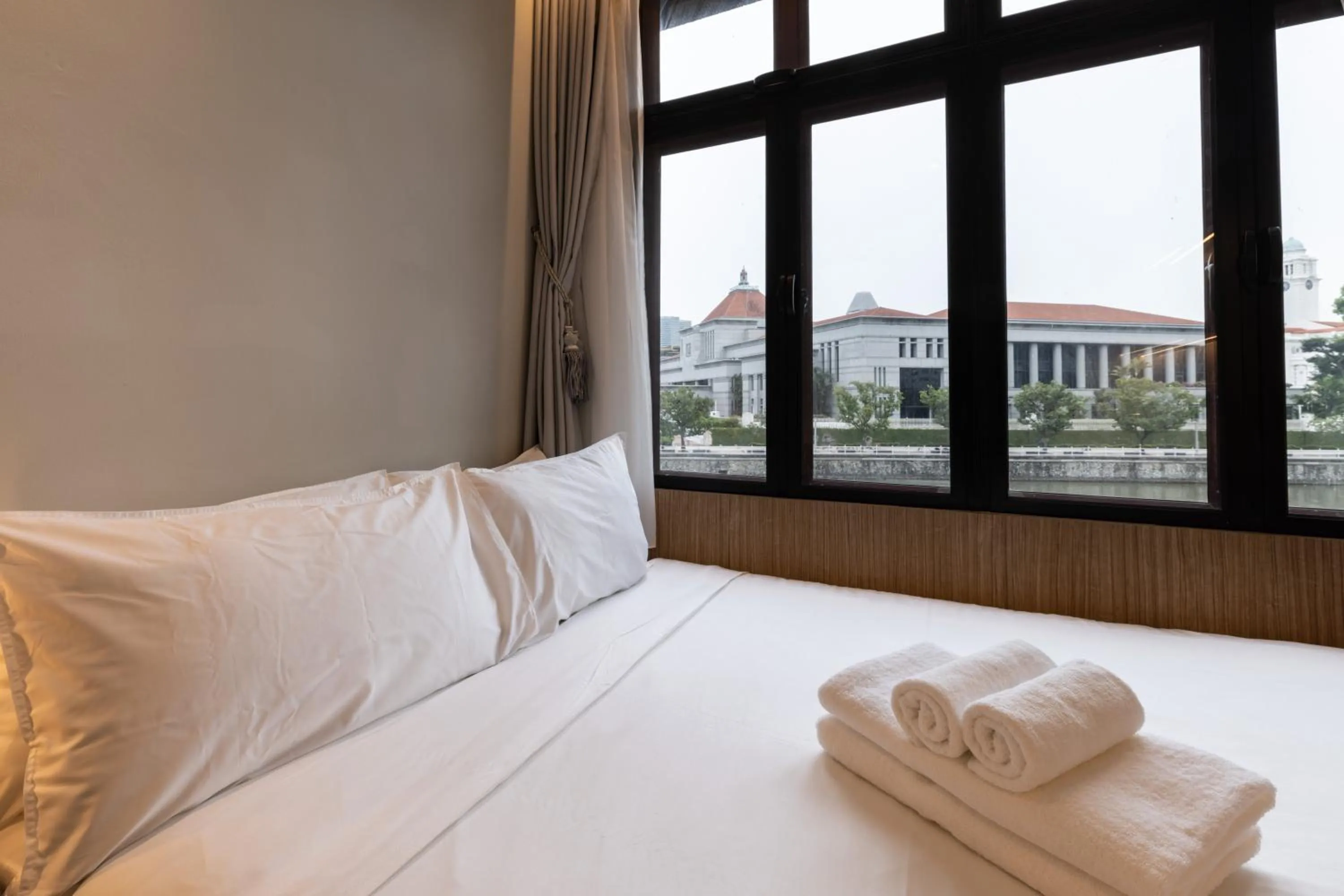 Bed in Heritage Collection on Boat Quay - South Bridge Wing - Mobile App Check-In