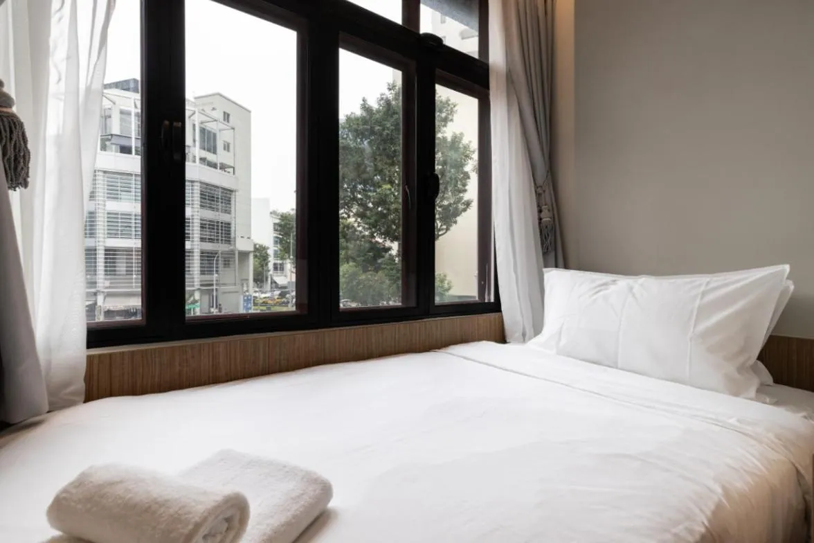 Bed in Heritage Collection on Boat Quay - South Bridge Wing - Mobile App Check-In