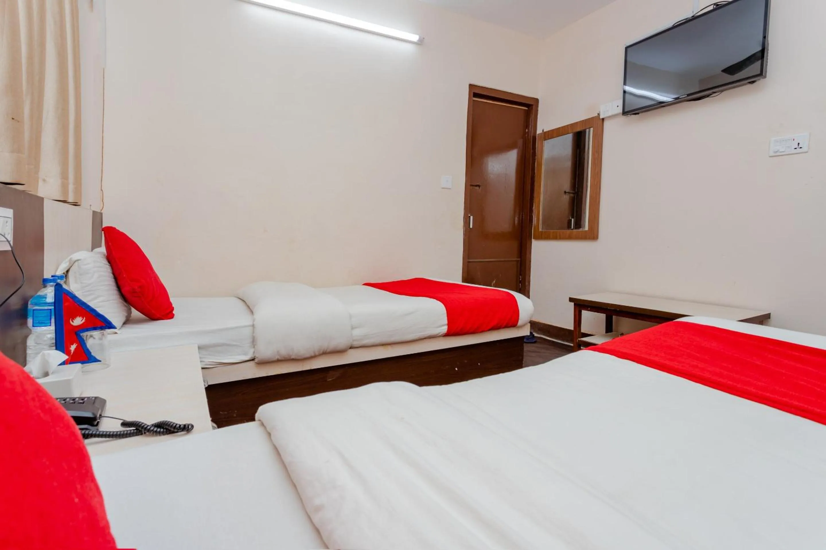 Bedroom, Bed in OYO 811 Hotel New Pokhara Palace