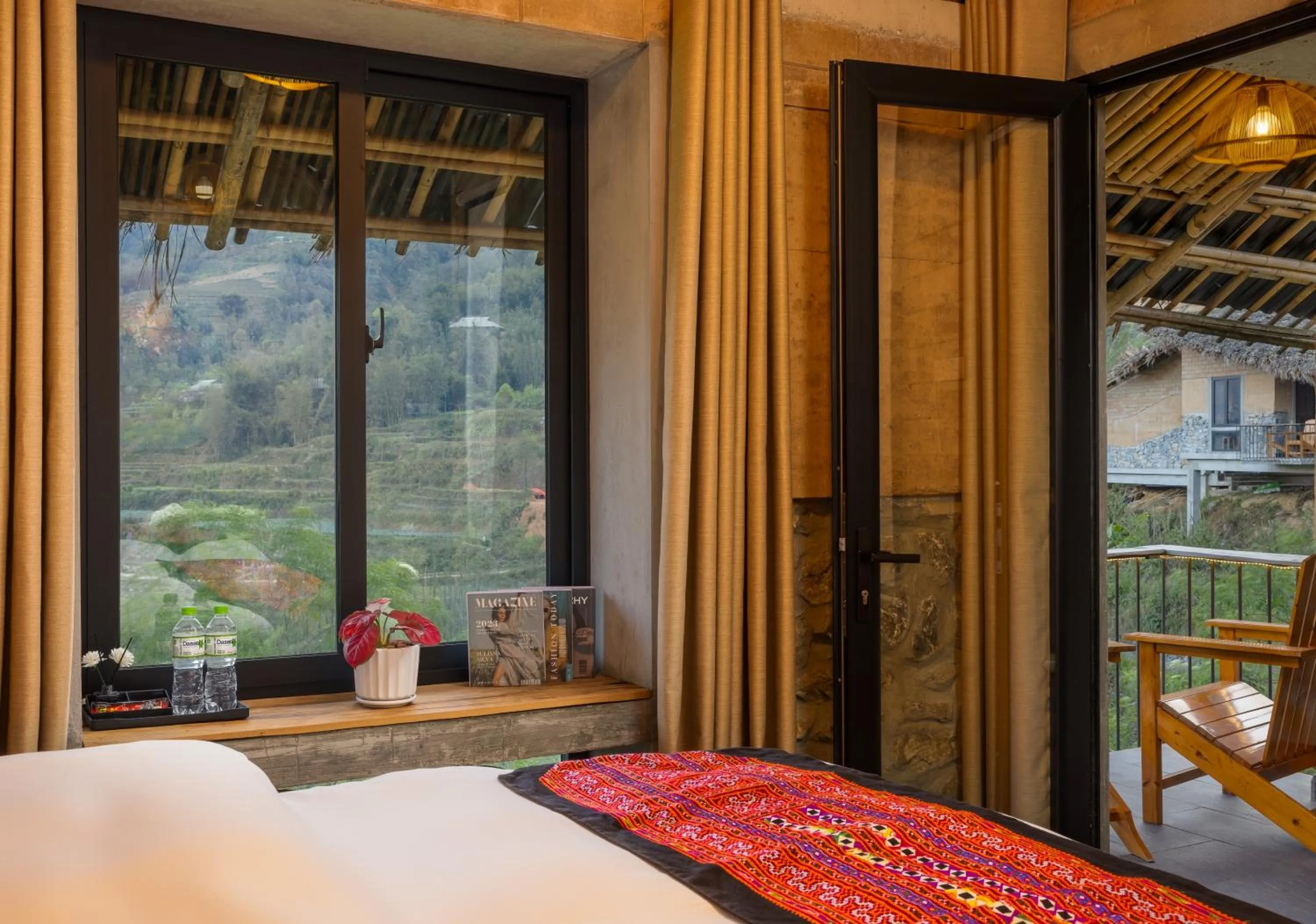 Bed in Sapaxa Spring Garden Ecolodge