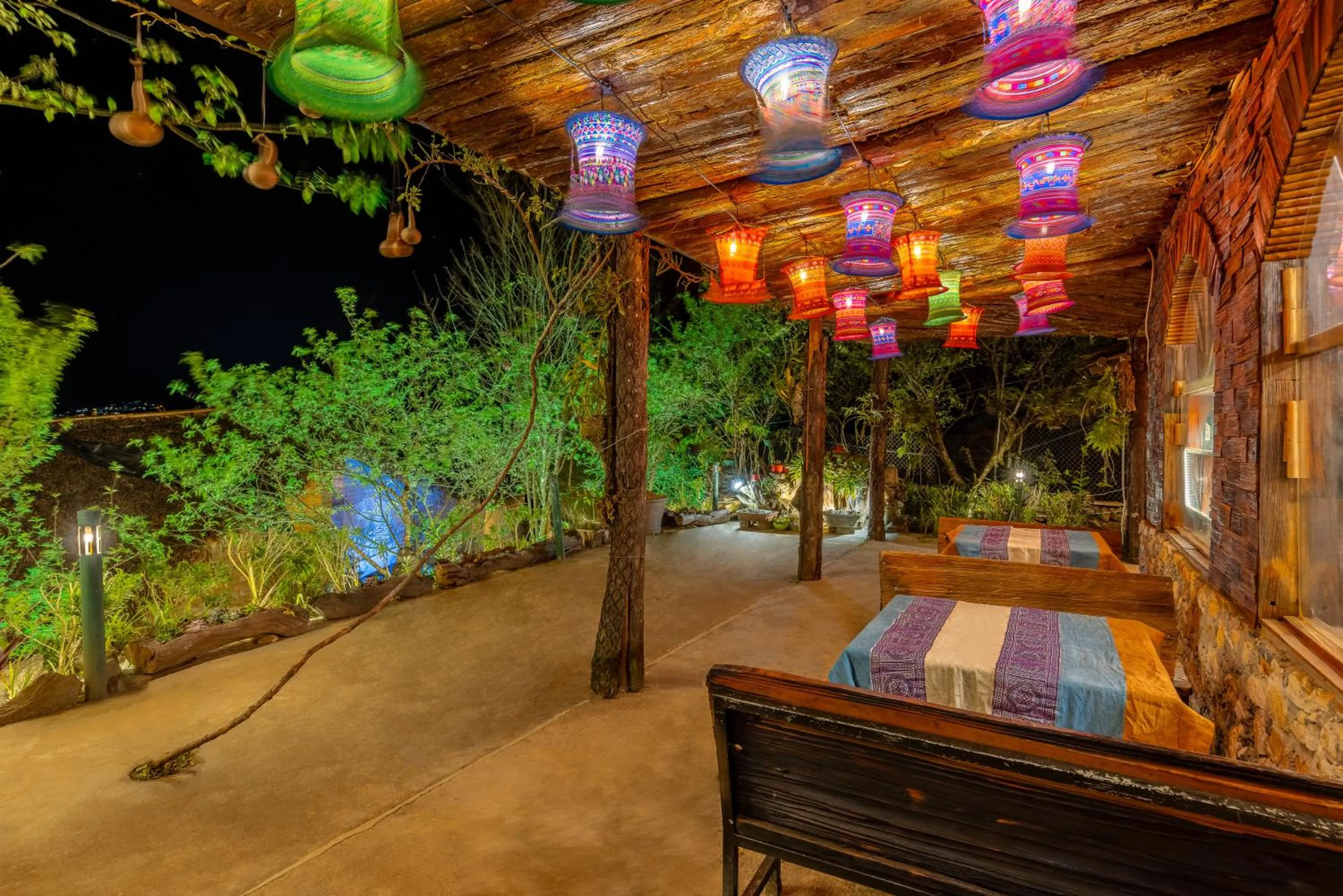 Patio in Sapaxa Spring Garden Ecolodge