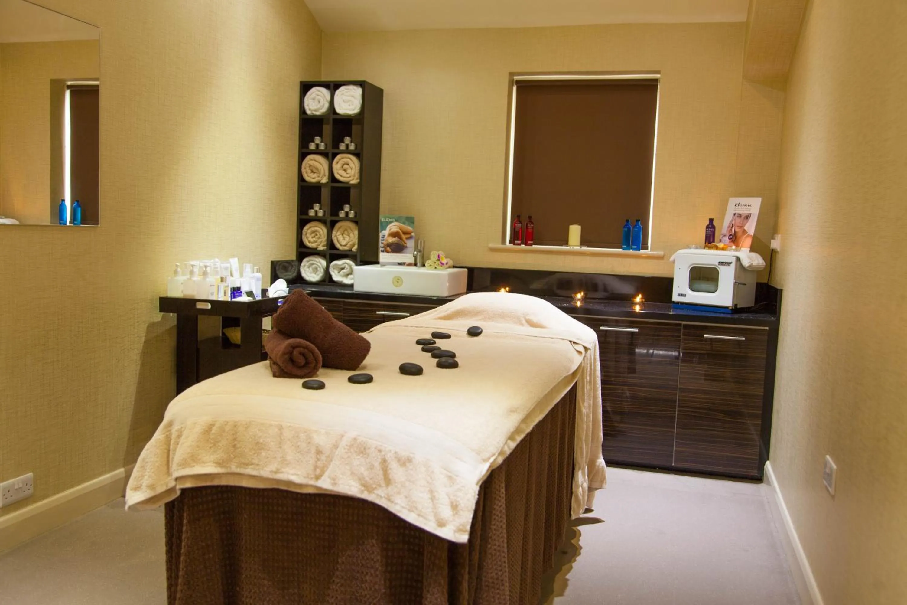 Massage, Bed in The Parsonage Hotel & Spa