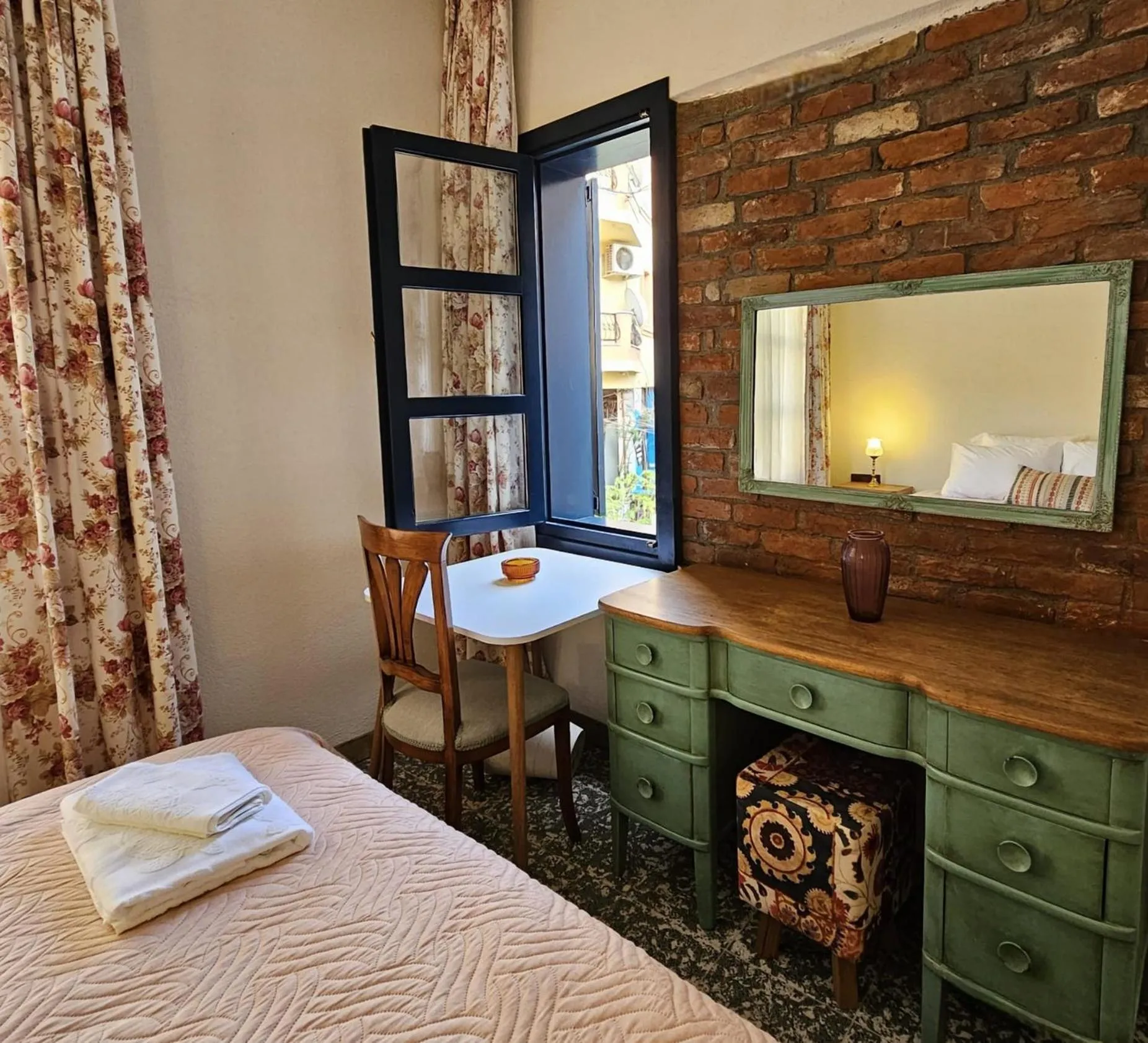 Bed in Origin Rooms Urla