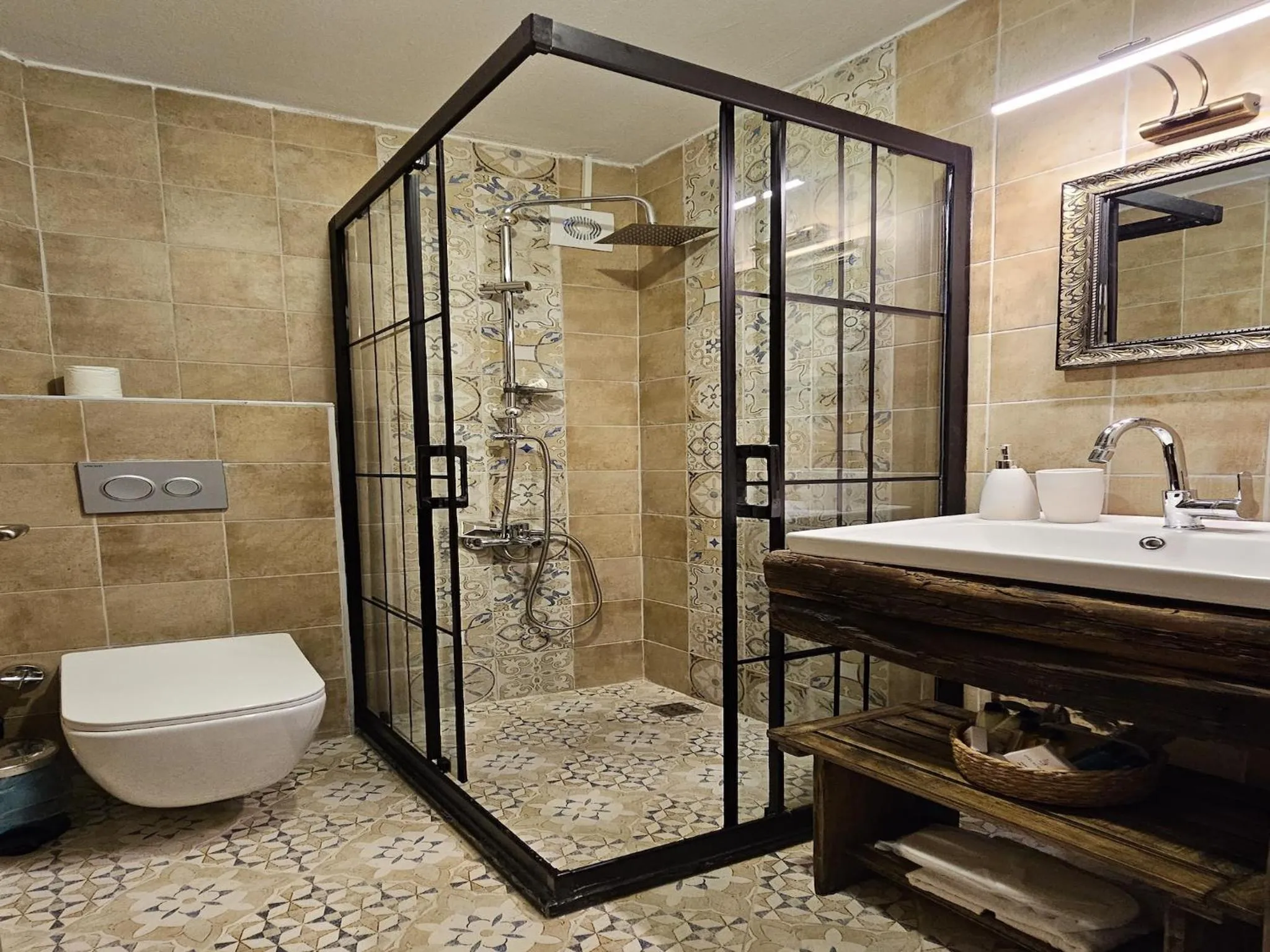 Shower in Origin Rooms Urla