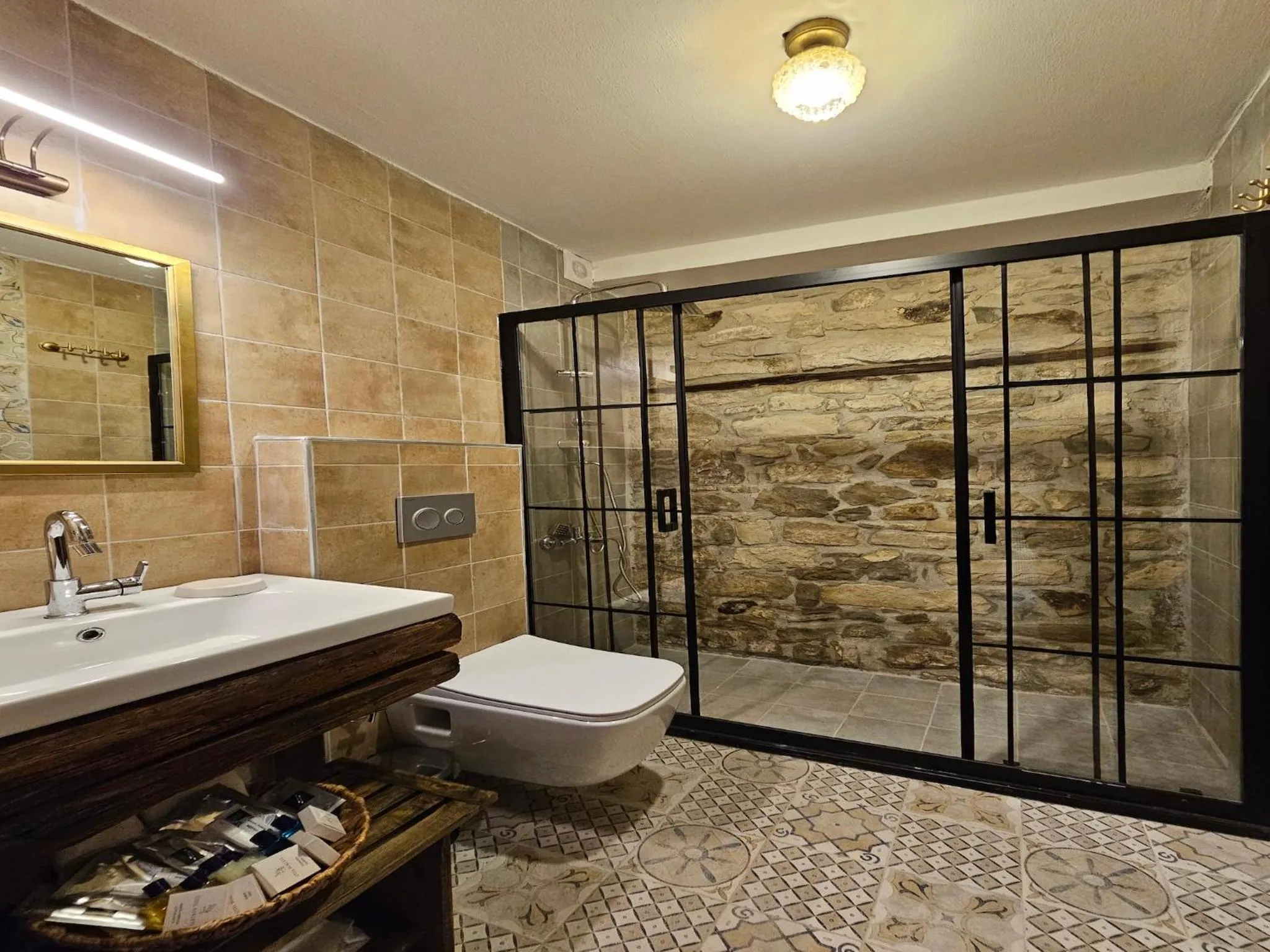 Shower in Origin Rooms Urla