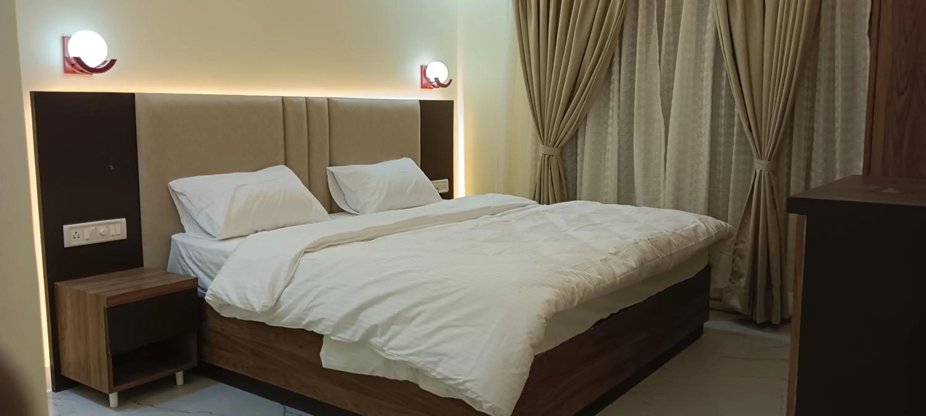 Bedroom, Bed in The Banaras Hotel