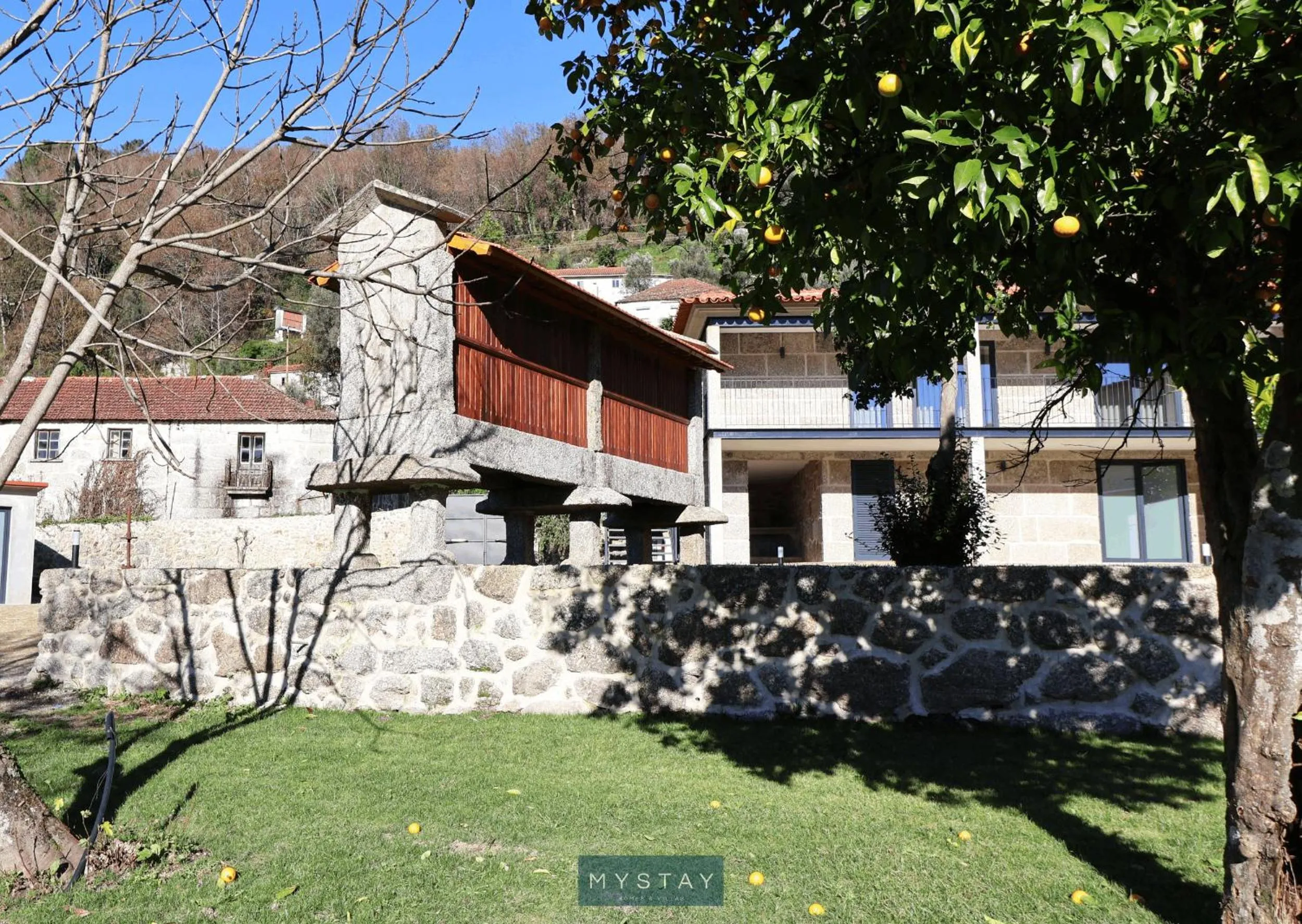 Property building in MyStay - Casa d'Henrique