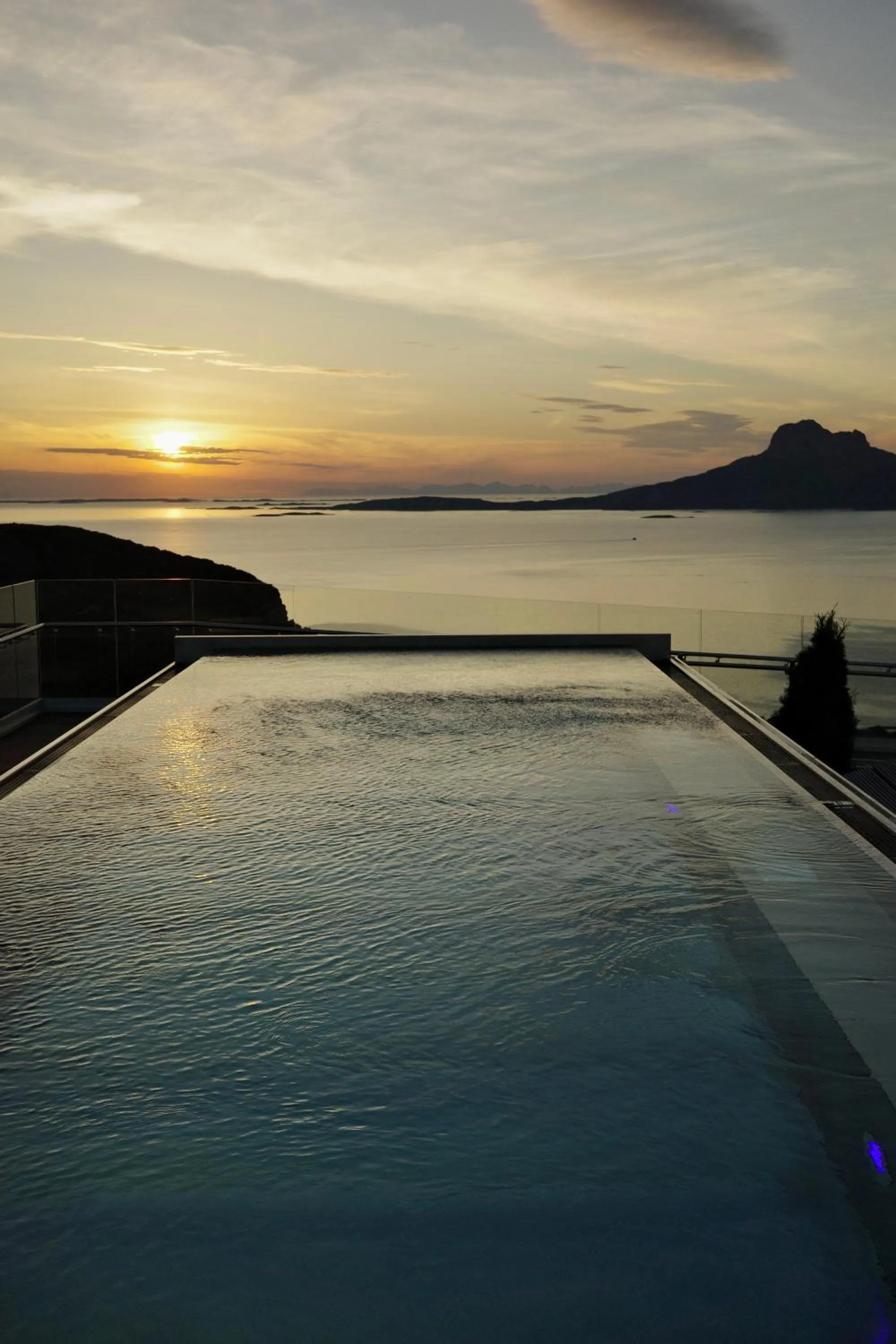 Pool view in Wood Hotel Bodø