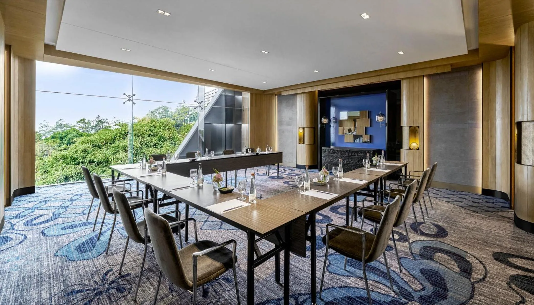 Meeting/conference room in Hotel Indigo Bandung Dago Pakar by IHG