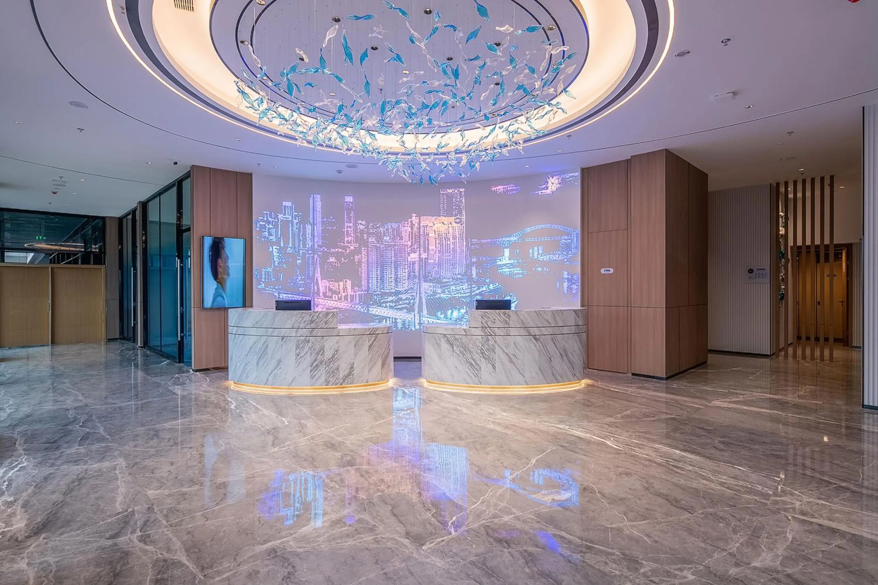 Lobby or reception in Holiday Inn Express Chongqing Nanbin Road by IHG