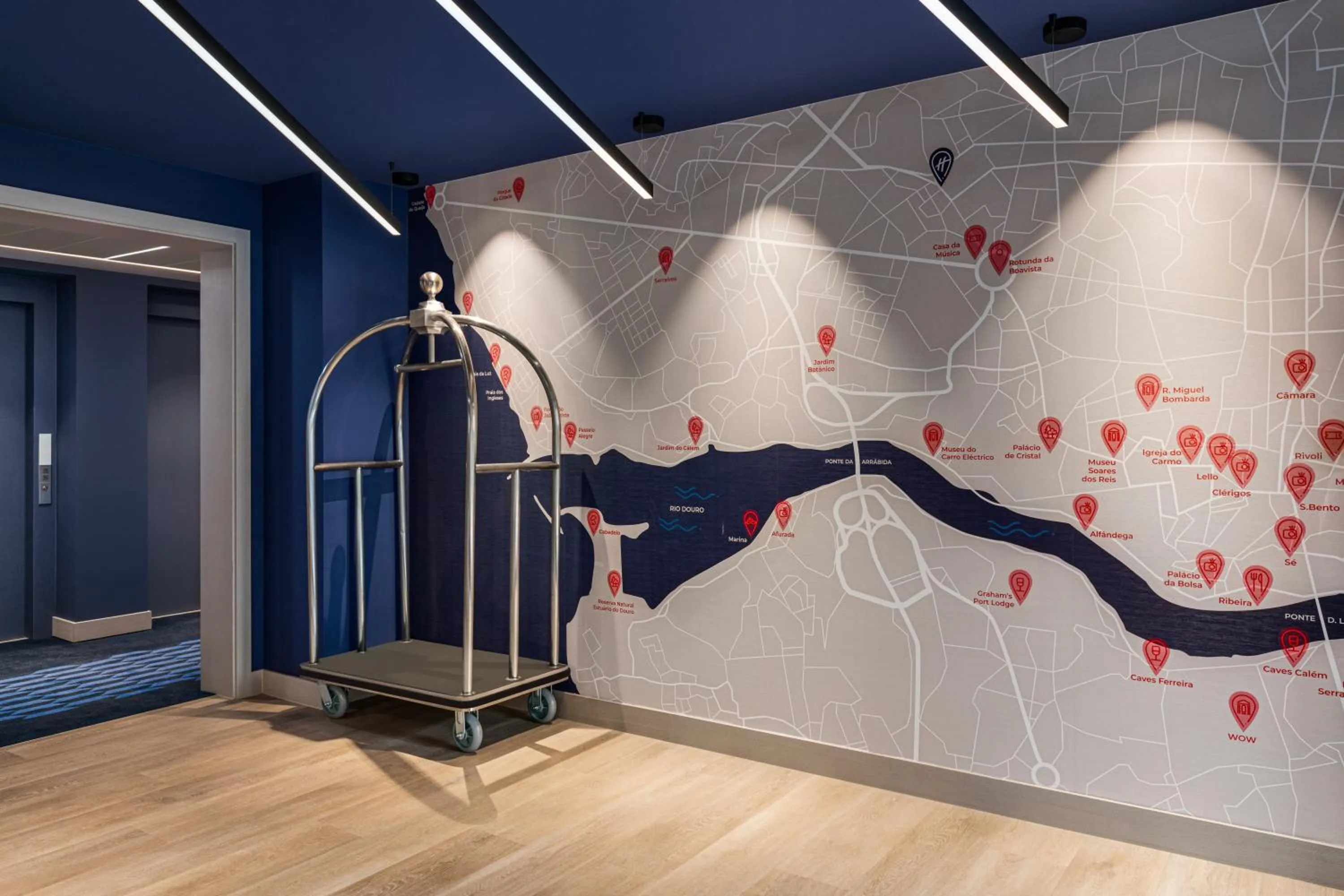 Lobby or reception in Holiday Inn Express Porto - Boavista by IHG