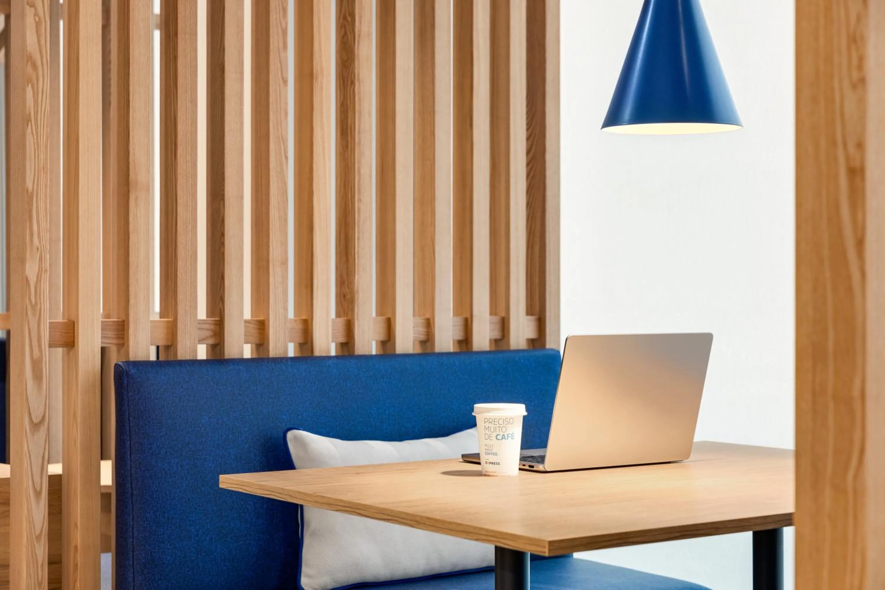 Business facilities in Holiday Inn Express Porto - Boavista by IHG