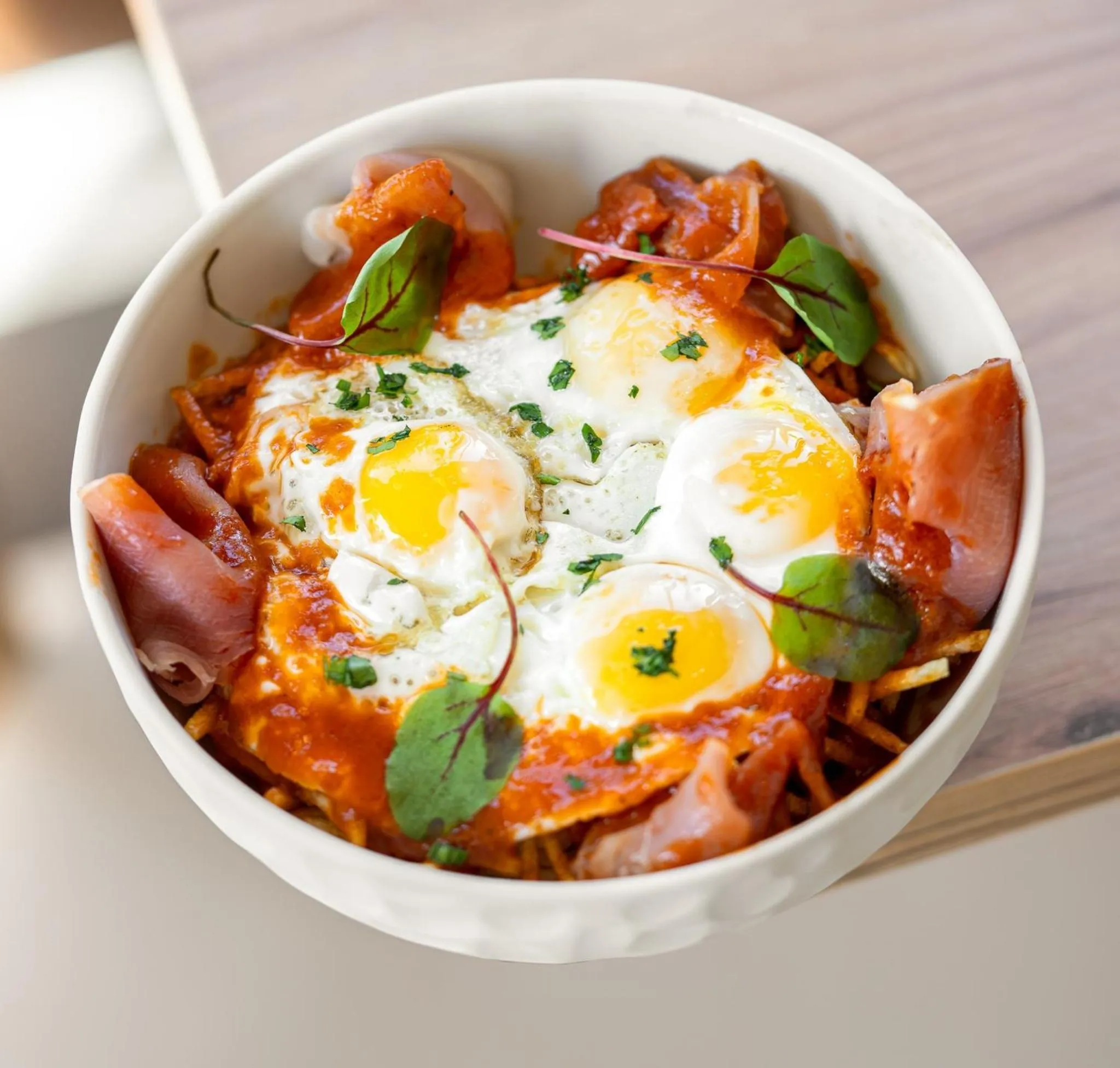 Restaurant/places to eat in Holiday Inn Express Porto - Boavista by IHG