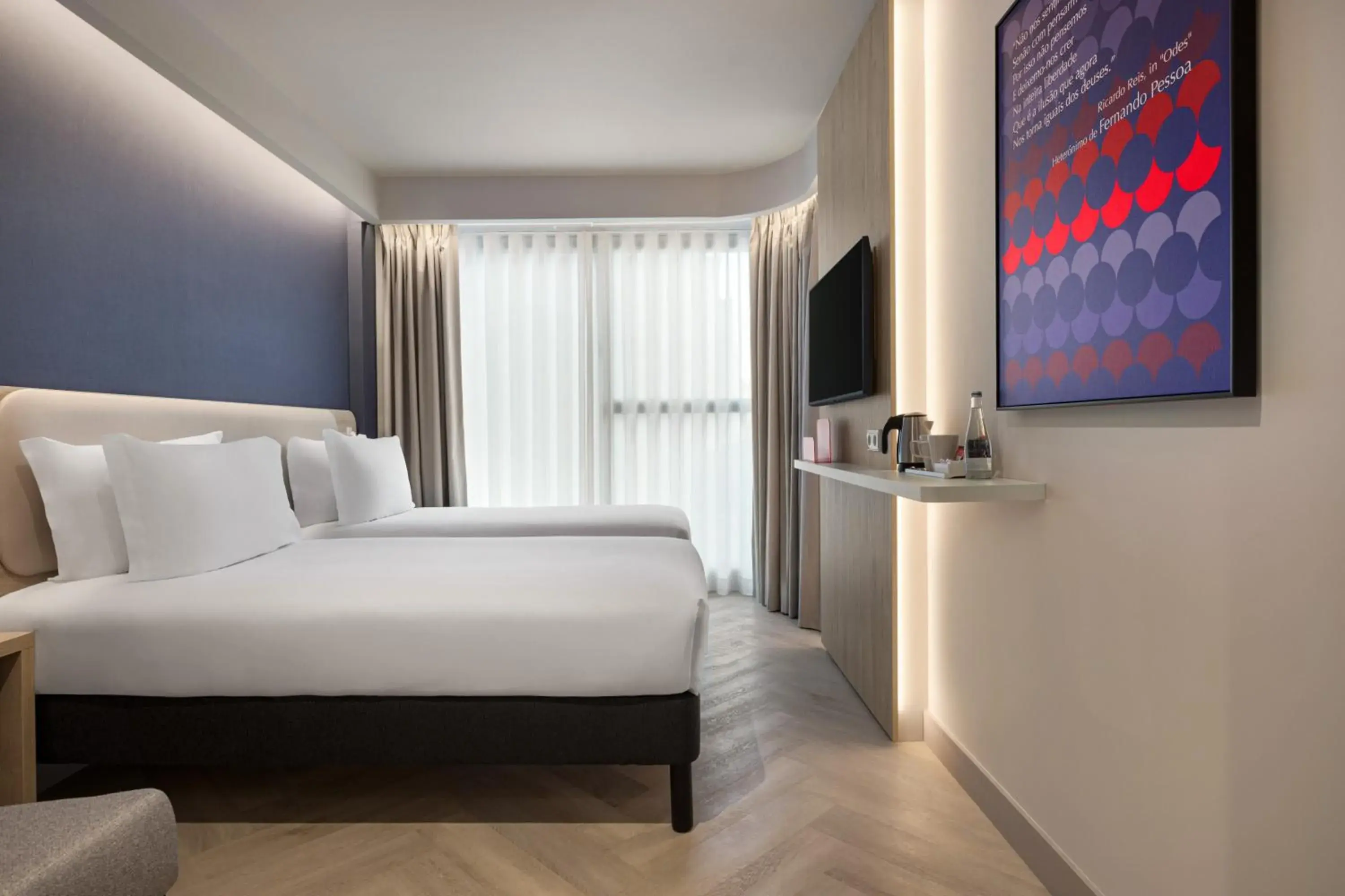 Standard Twin Room with Two Twin Beds and Sofa Bed in Holiday Inn Express Porto - Boavista by IHG Standard Twin Room with Two Twin Beds and Sofa Bed in Holiday Inn Express Porto - Boavista by IHG