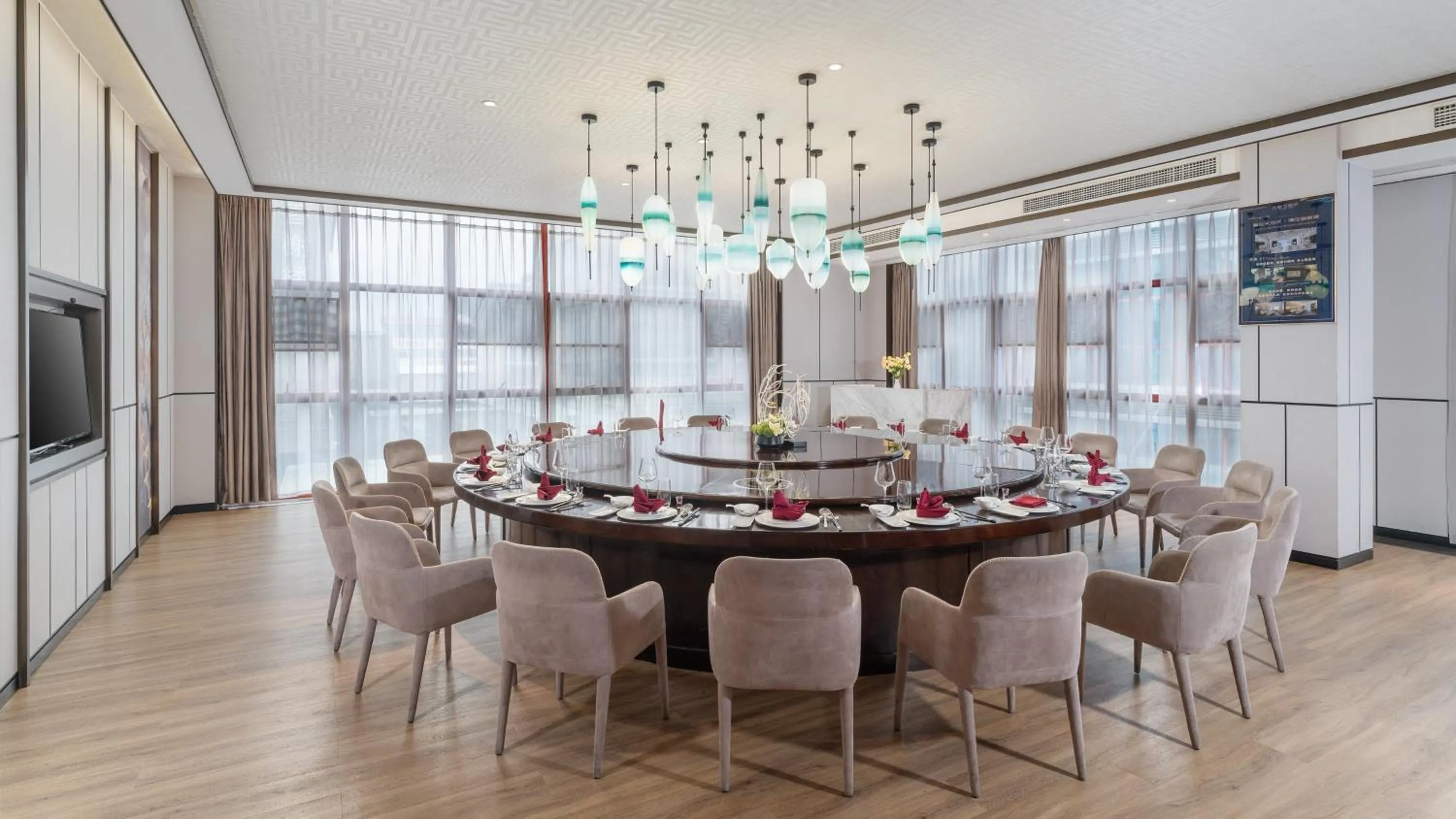 Restaurant/places to eat in Holiday Inn Express Pingchang by IHG