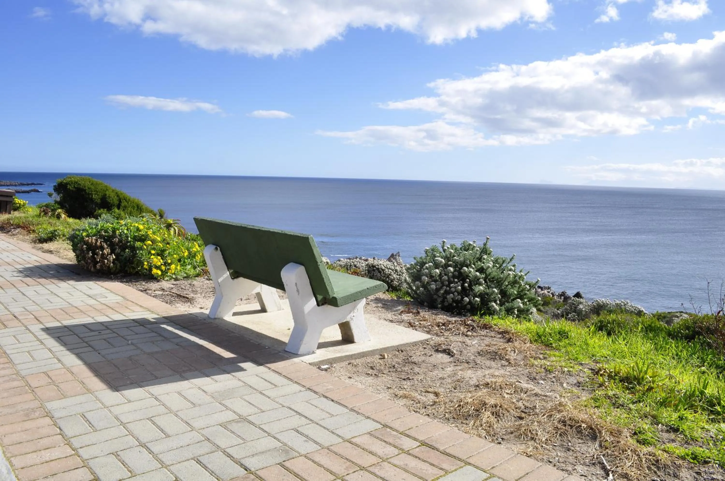 Area and facilities in 65onCliff