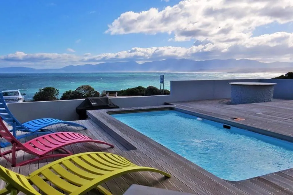 Pool view in 65onCliff