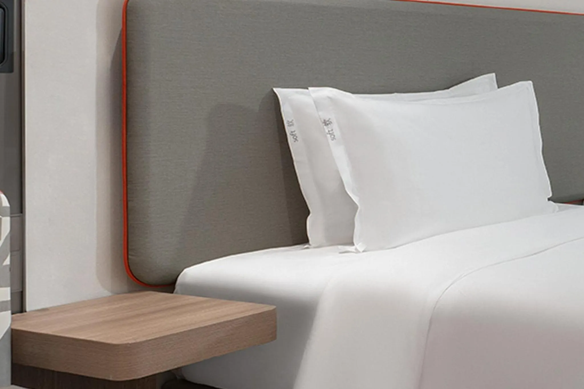 Photo of the whole room, Bed in Holiday Inn Express Xiamen Jimei New Town by IHG