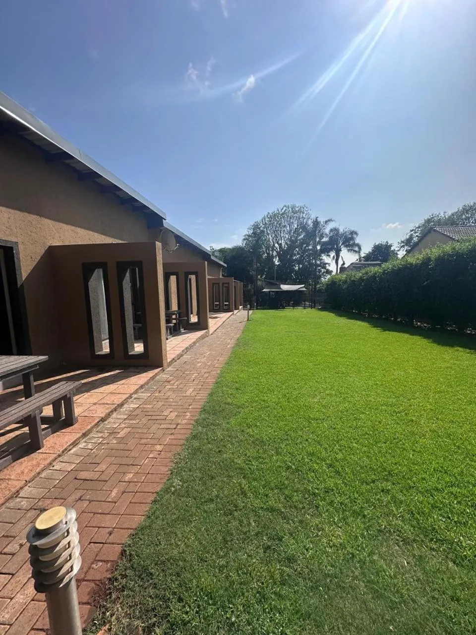 Property building in Manor Hills Guest Lodge