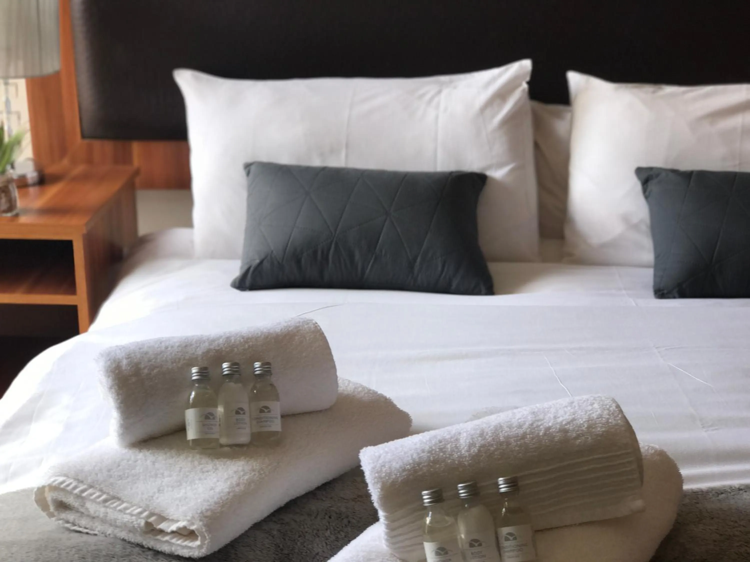 Bed in Manor Hills Guest Lodge